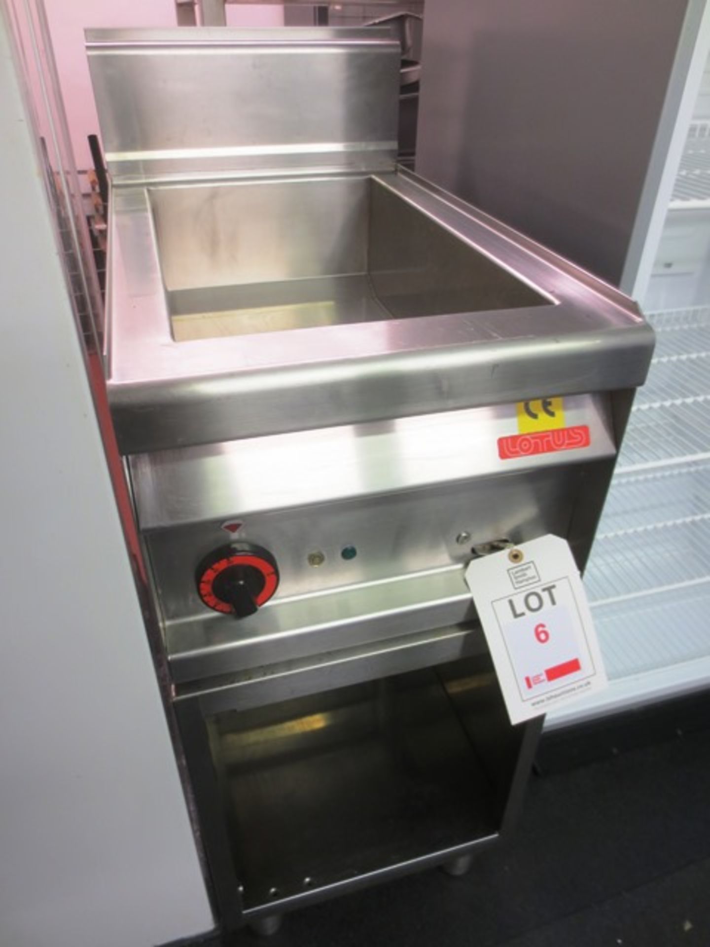 Lotus BM-4EM stainless steel bain marie, serial no: 06010805 (240v) with stainless steel stand,