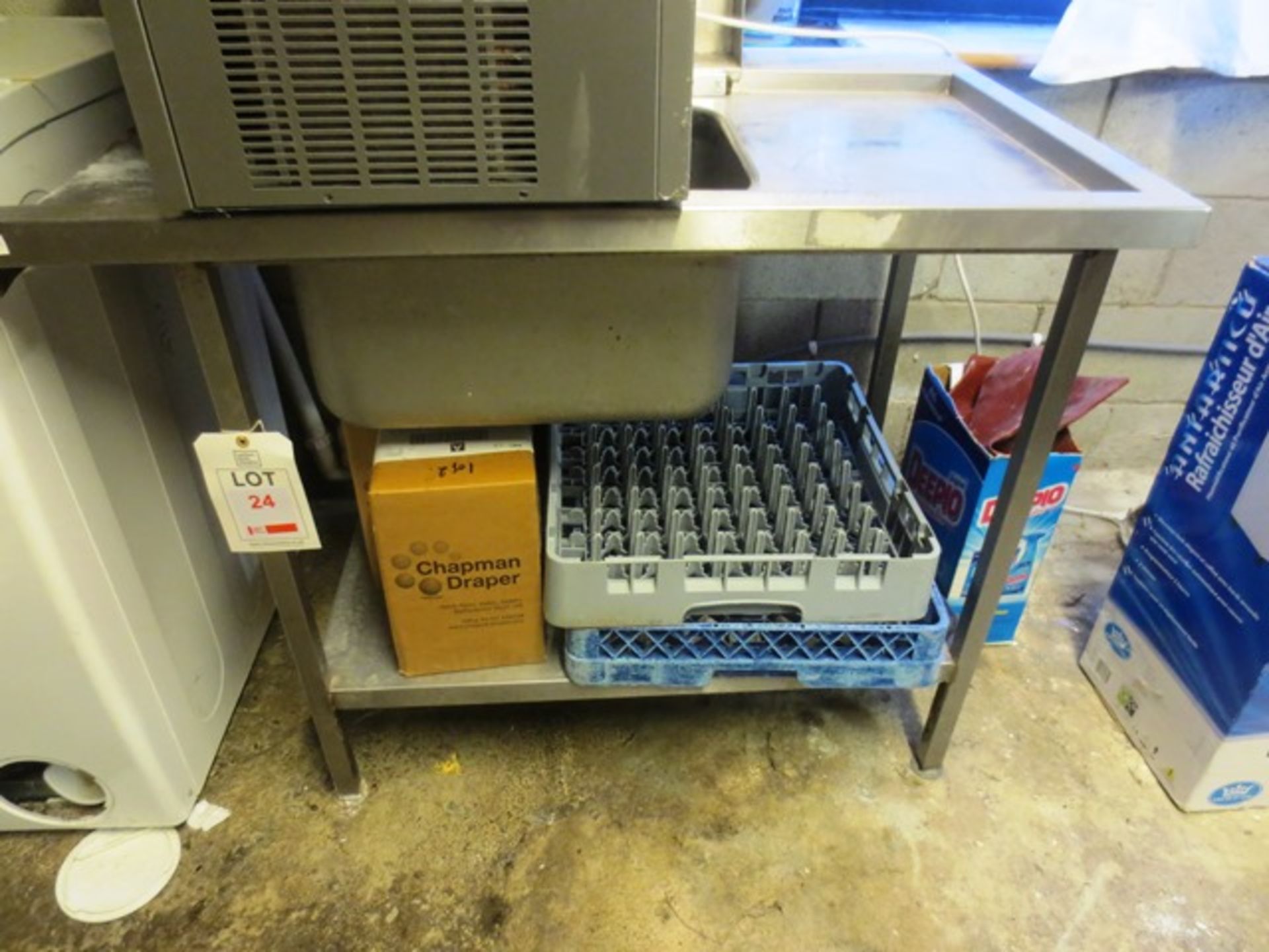 Stainless steel single sink unit with under counter shelf, approx dimensions: 1100 x 750mm