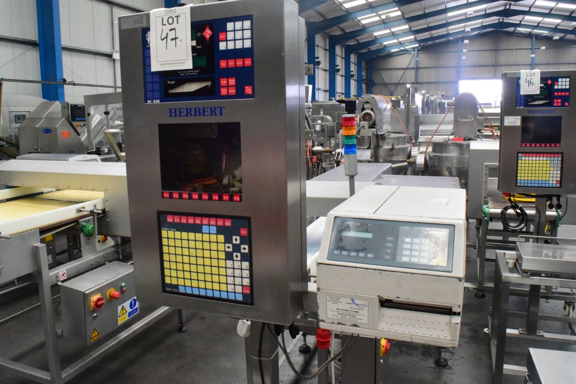 Herbert HI430 scale with Intermec Easy Coder 501E, on stand, platform size: 400 x 300, single phase,