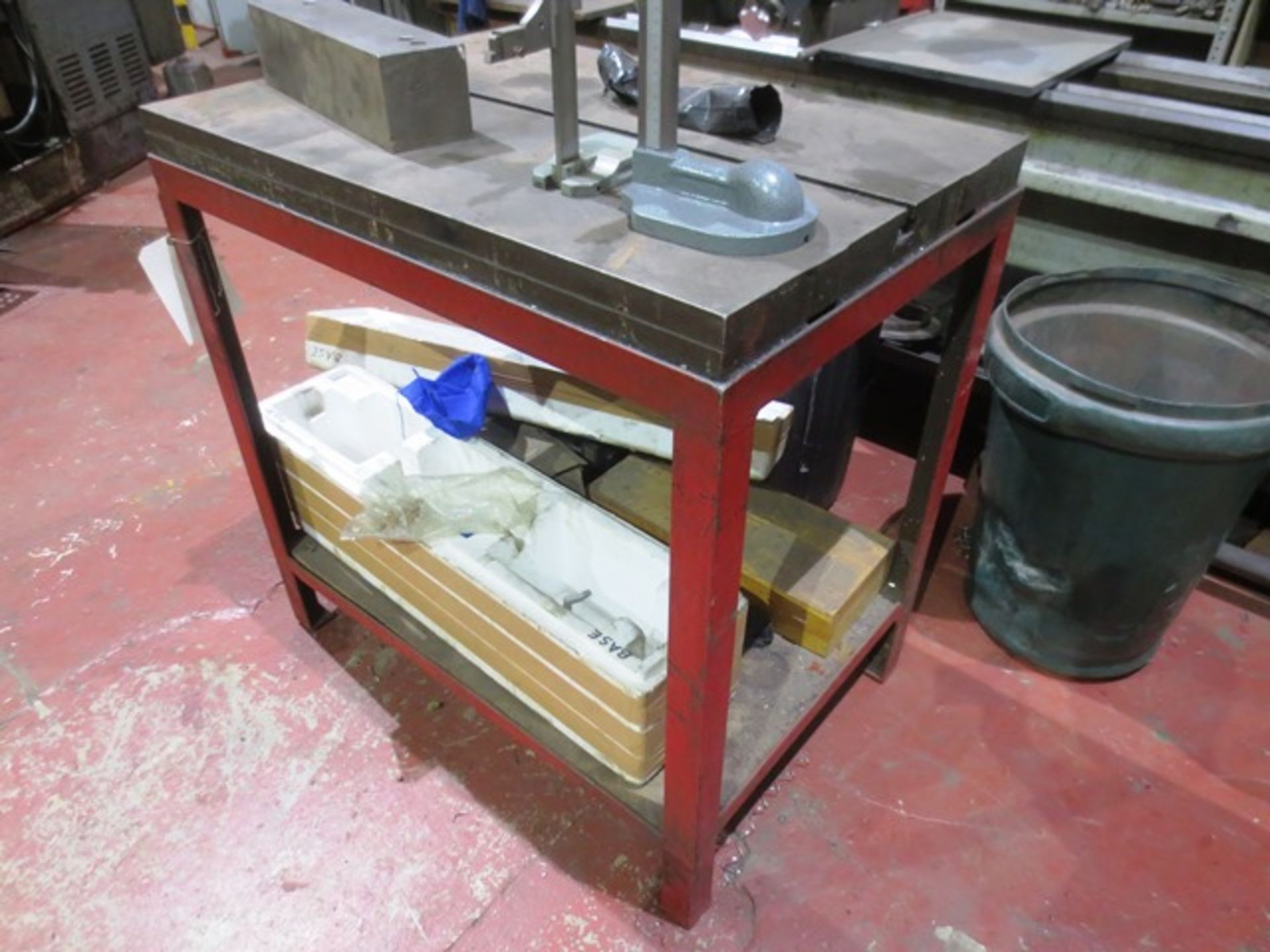 Steel topped work table, approx 900 x 600