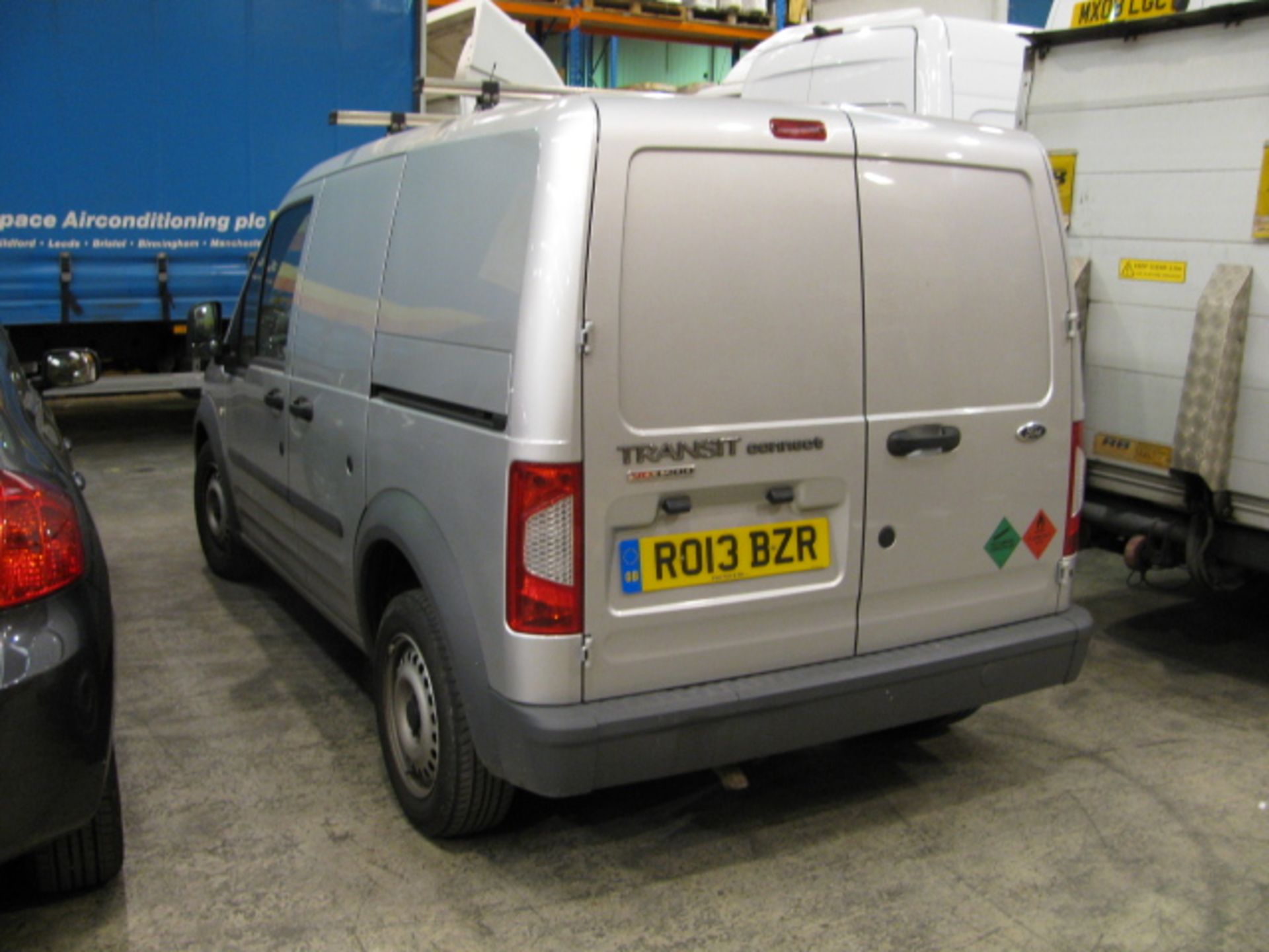 Ford transit connect 90T 200 swb panel Van, reg RO13 BZR, mileage 41739 approx - Image 4 of 4