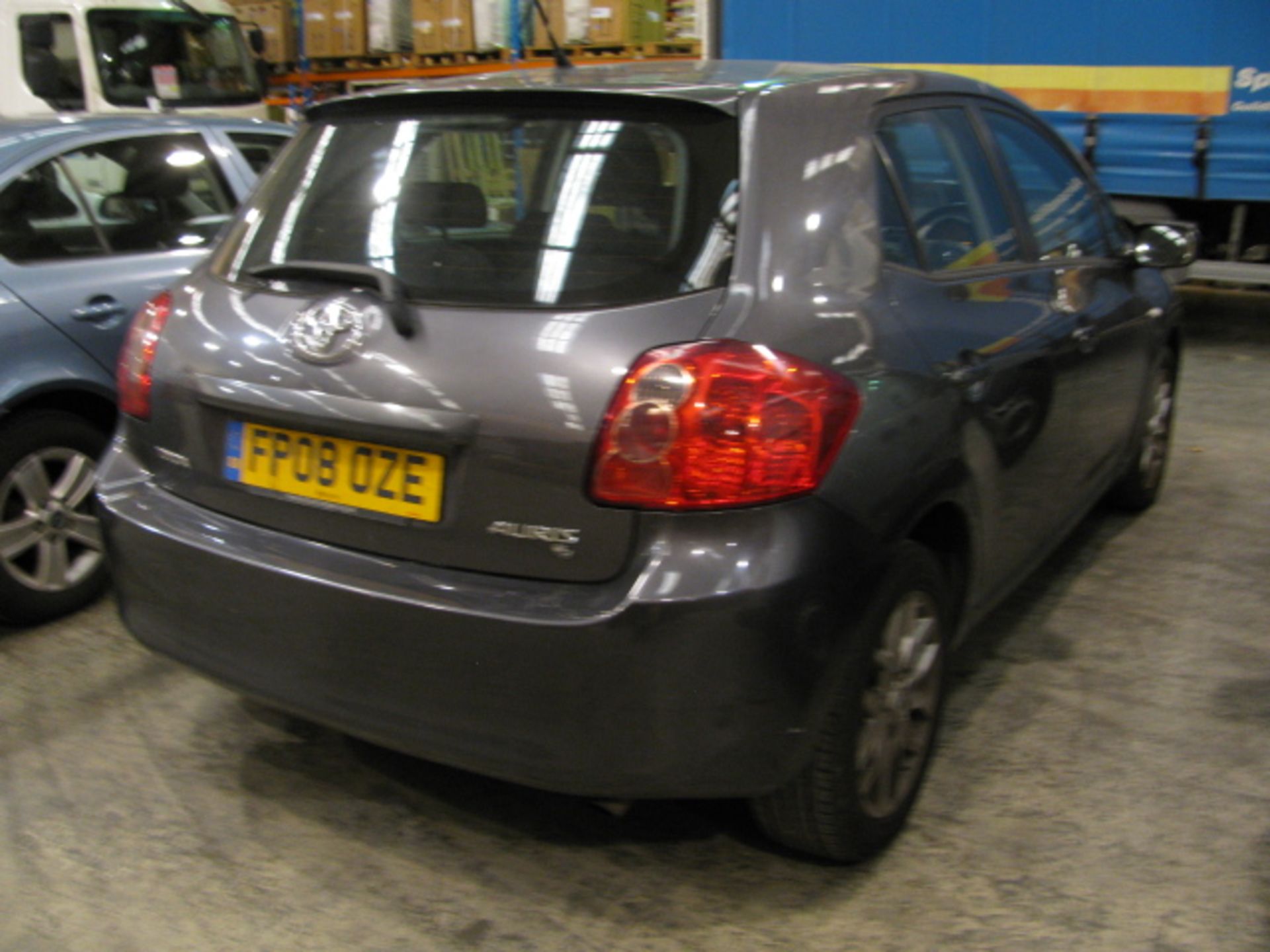 Toyota Auris 4 door hatchback diesel Reg FP08 OZE, miles 188228 - Image 4 of 6