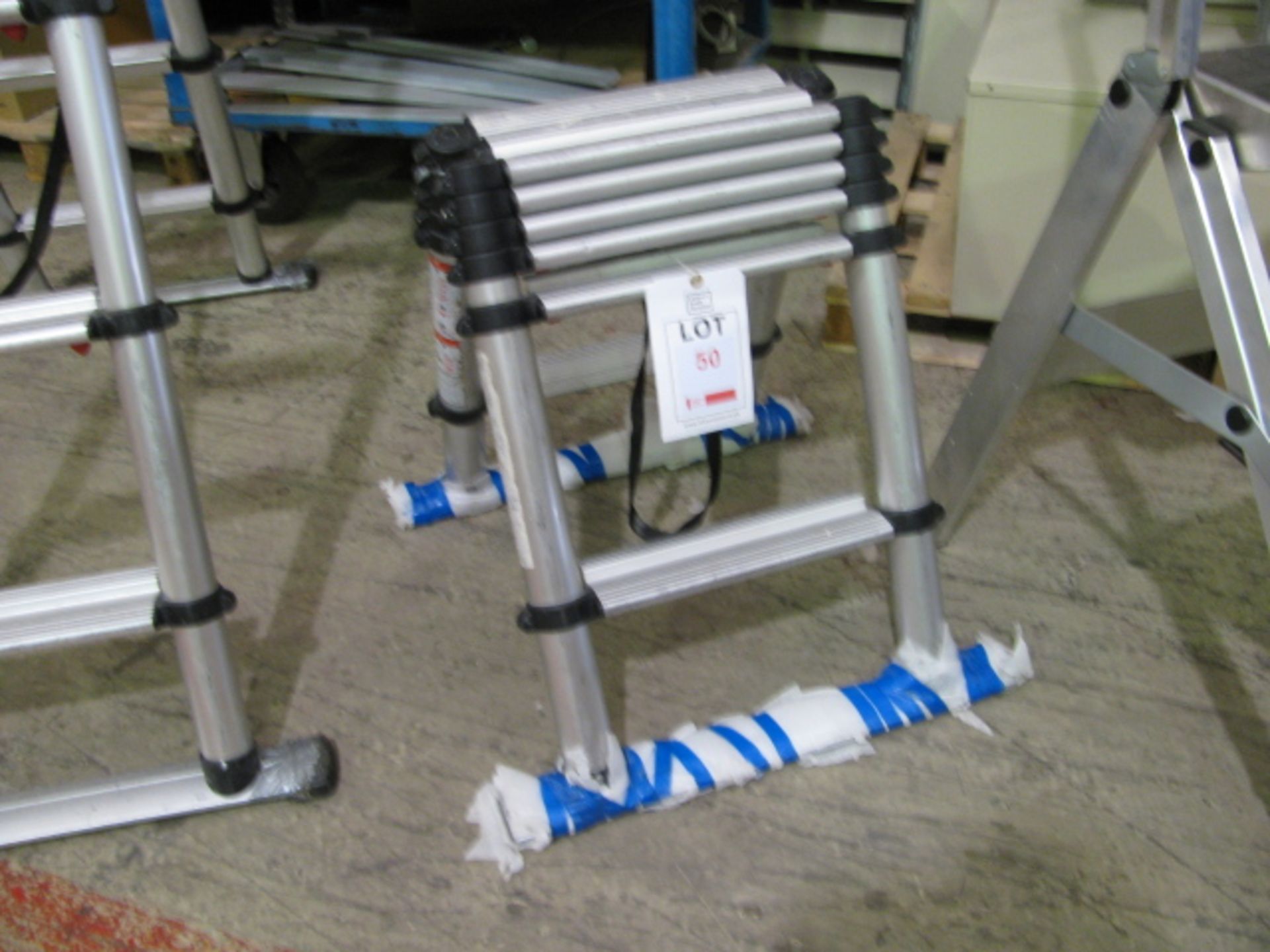 Aluminium set of EN131 compliant step