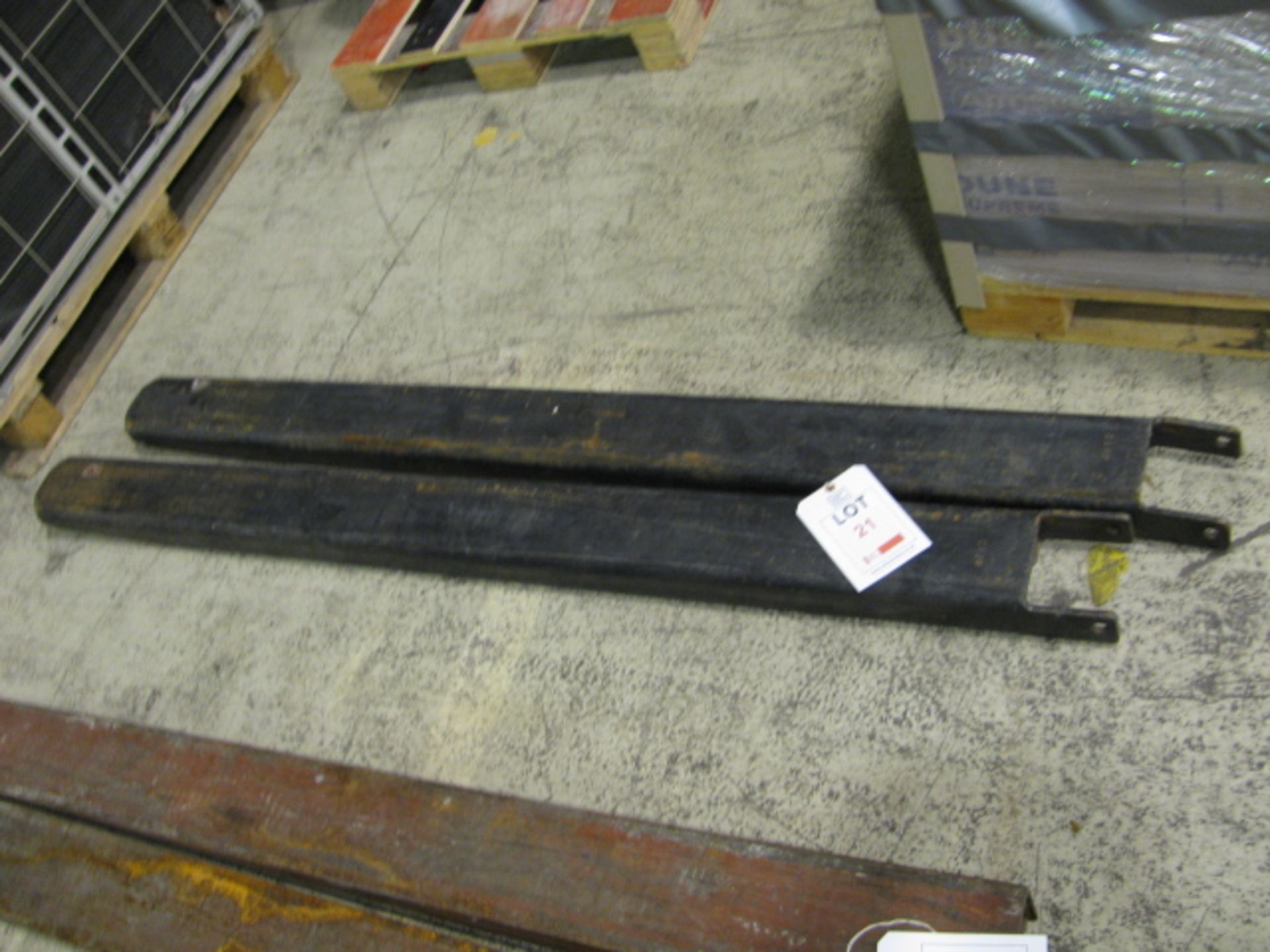 Pair of 2m fork extensions. NB. This item has no record of Thorough Examination. The purchaser