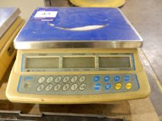 AE TCC 30 Digital Weigh Scales, no power adapter