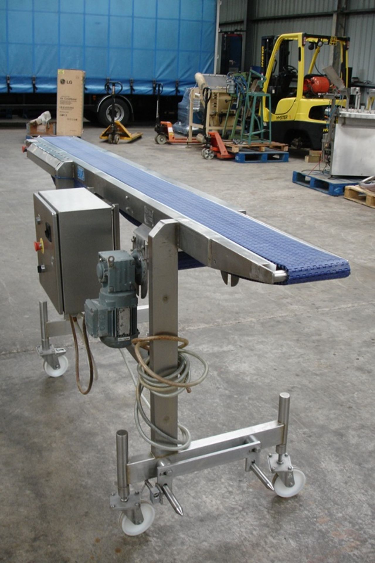 Mobile Stainless Steel Transfer Conveyor