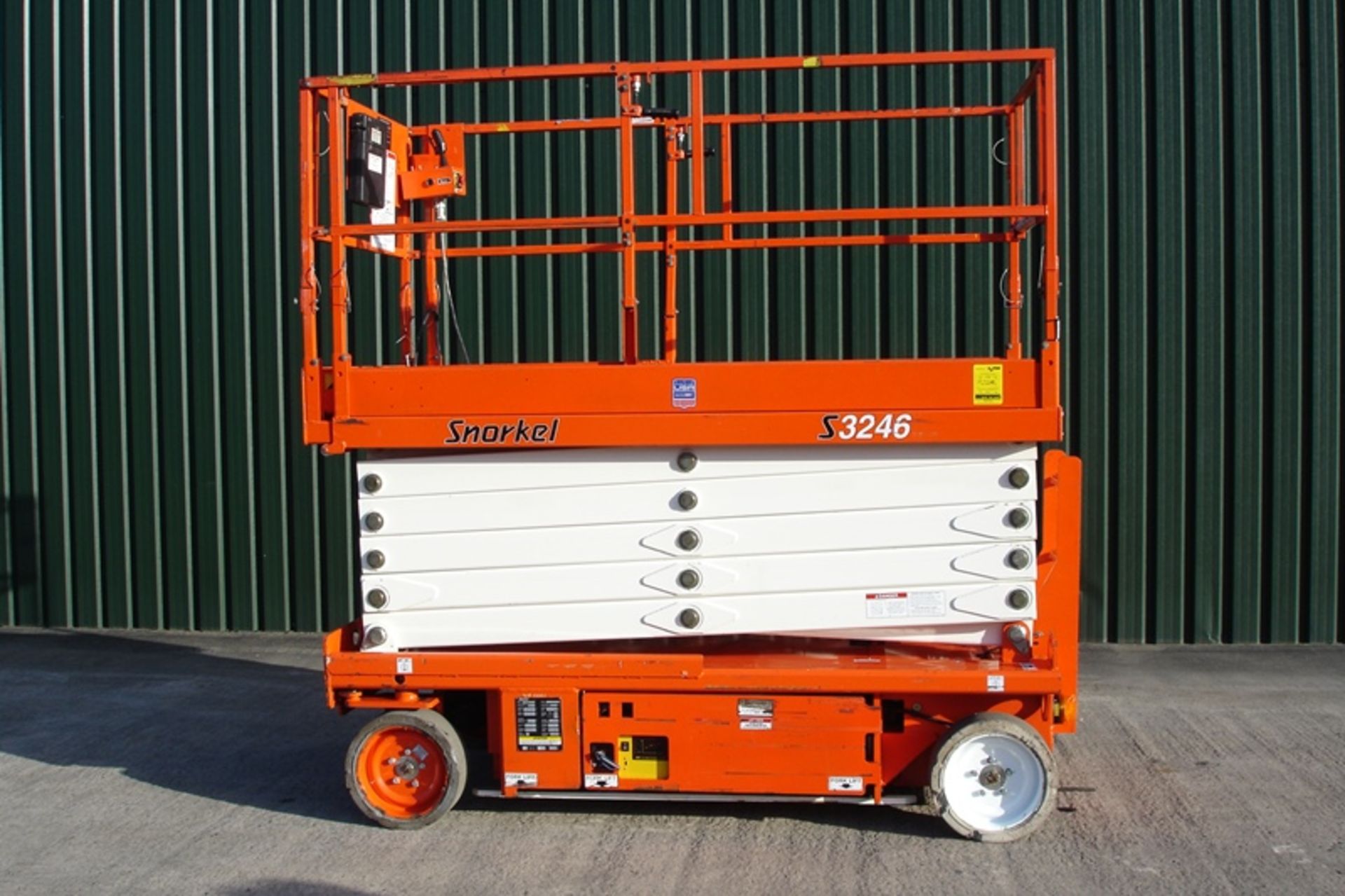 Snorkel S3246 Scissor Lift