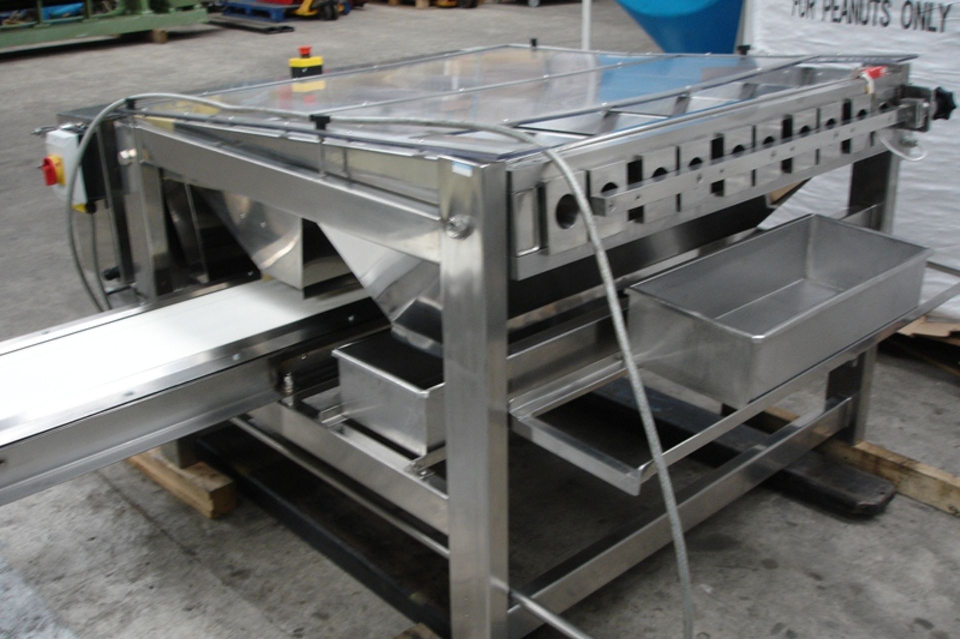 Fully Stainless Steel food grade 5 Lane Sizing / Grading Machine with Outfeed Conveyor - Image 6 of 7