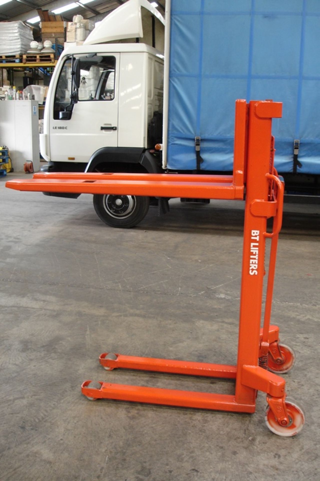 BT High Lift Pallet Mover