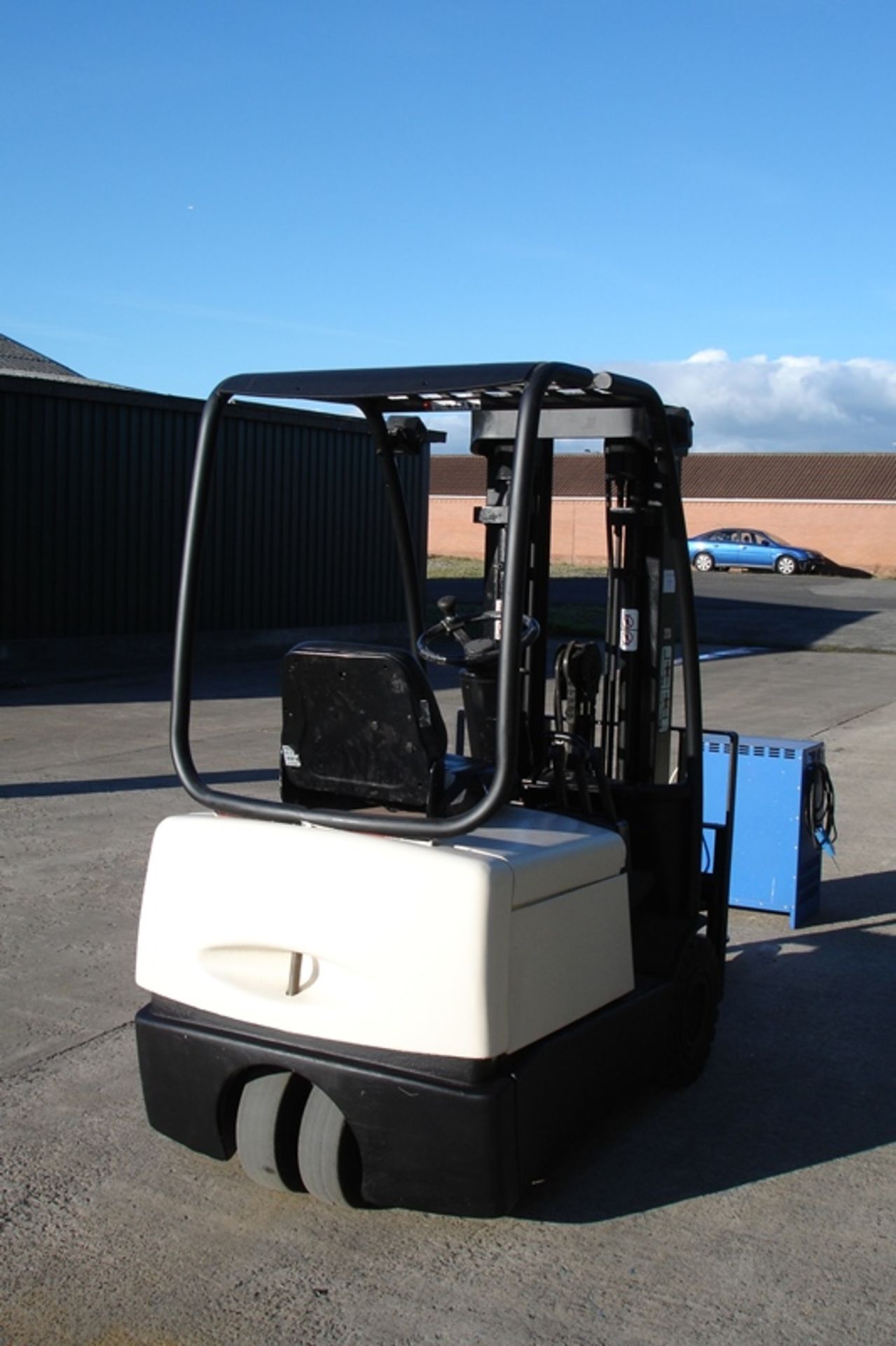 Crown SC3013 Forklift - Image 2 of 6