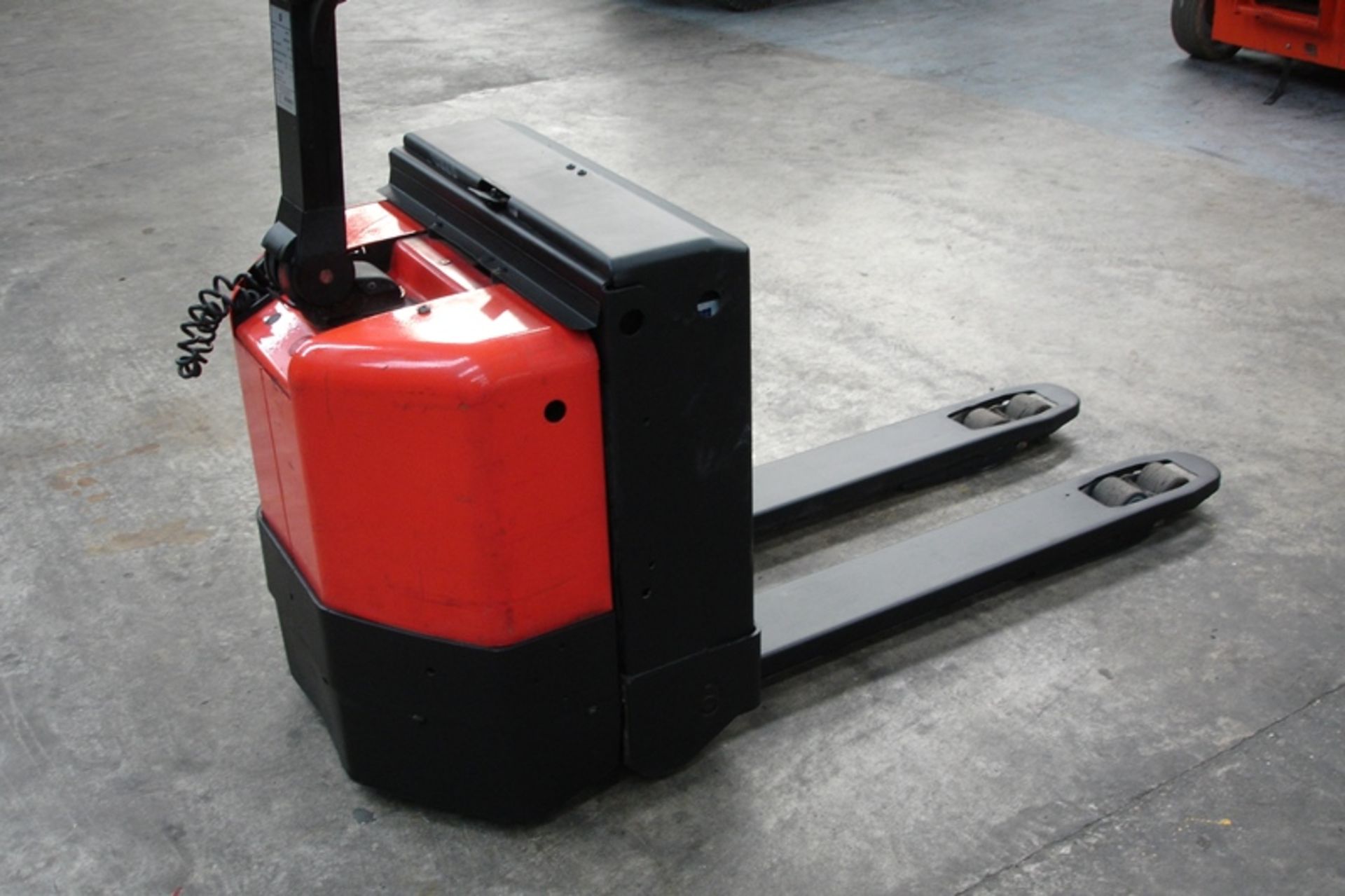 BT Electric Pallet Mover