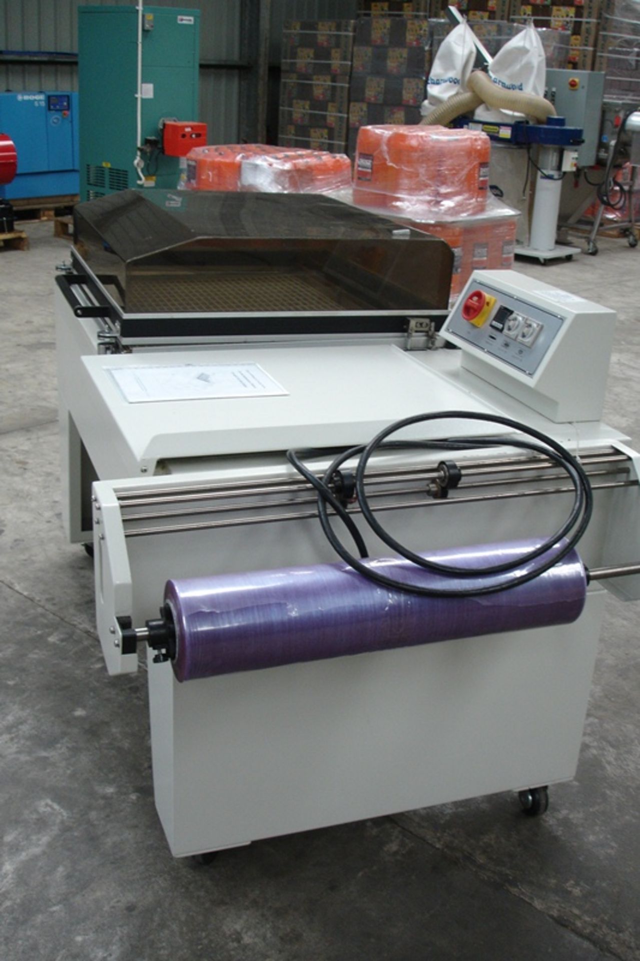 Shrink Packaging L Sealer with Shrink Chamber  ( 2012 ) - Image 2 of 7