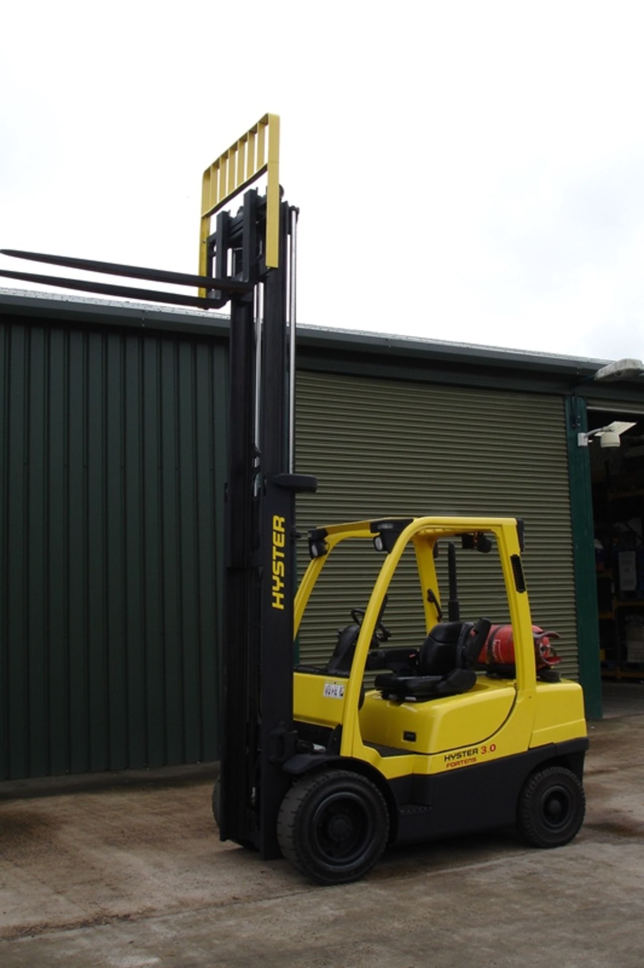 Hyster H3.0FT Forklift (2006) - Image 6 of 6