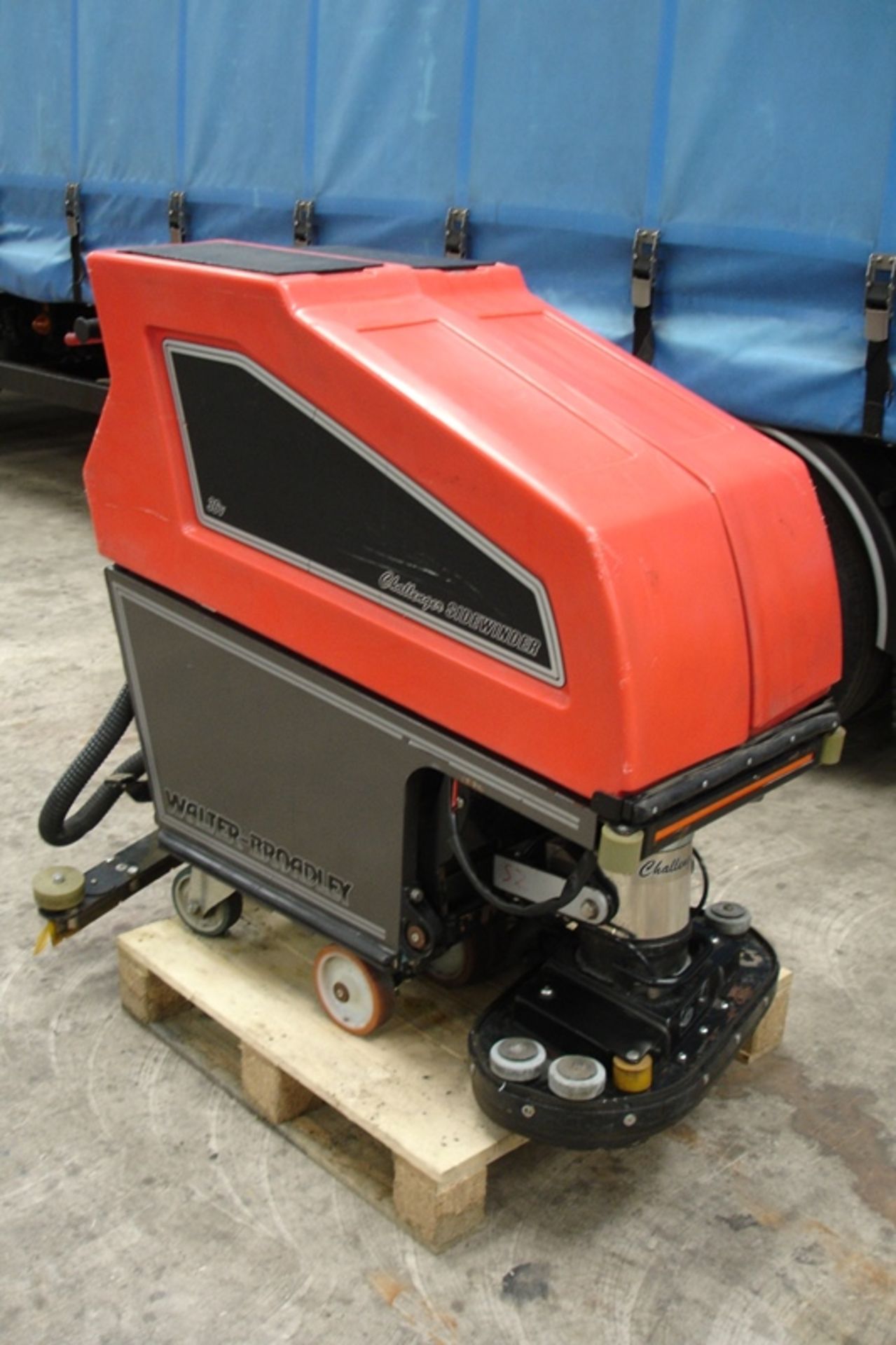 Walter Bradley Floor Scrubber/Dryer - Image 2 of 4