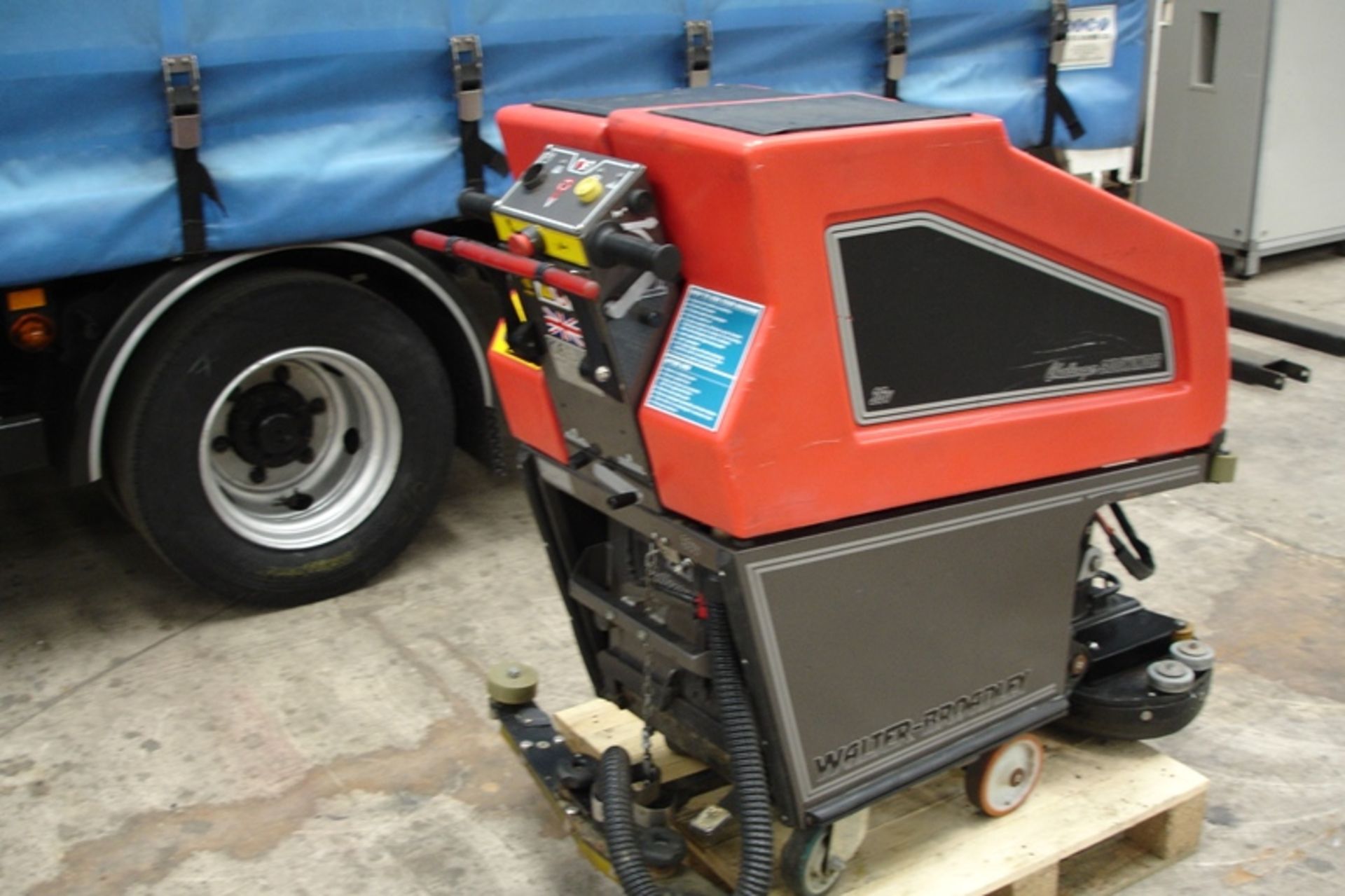 Walter Bradley Floor Scrubber/Dryer