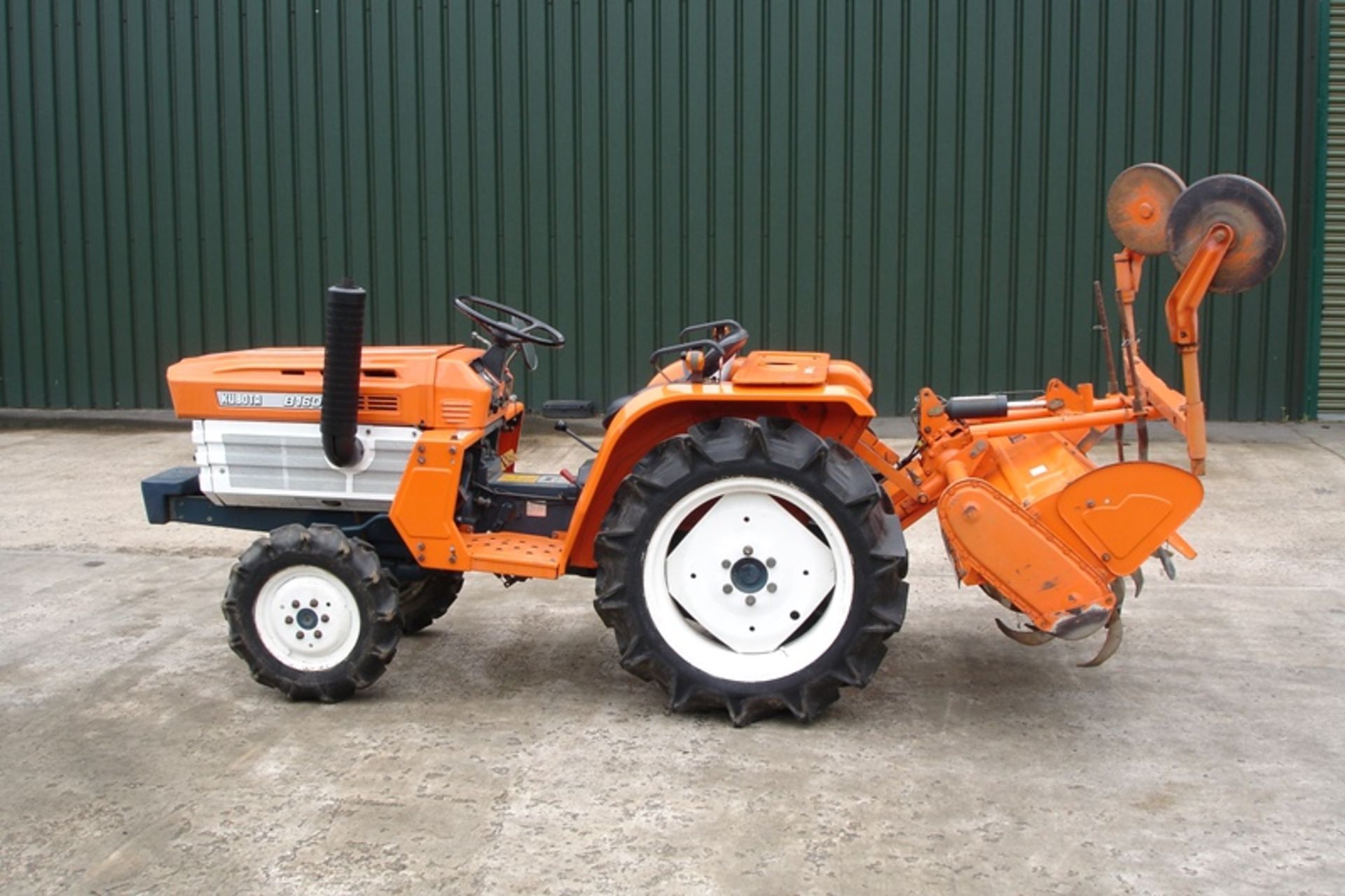 Kubota B1600 4WD Tractor