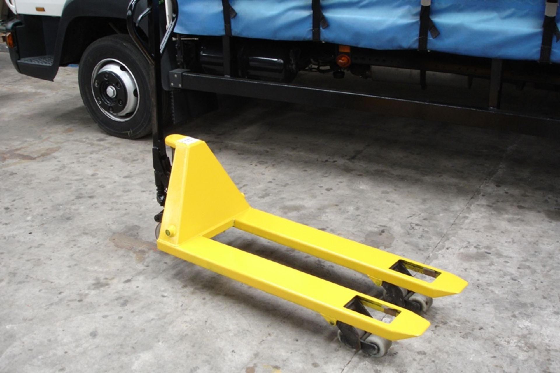 Pallet mover