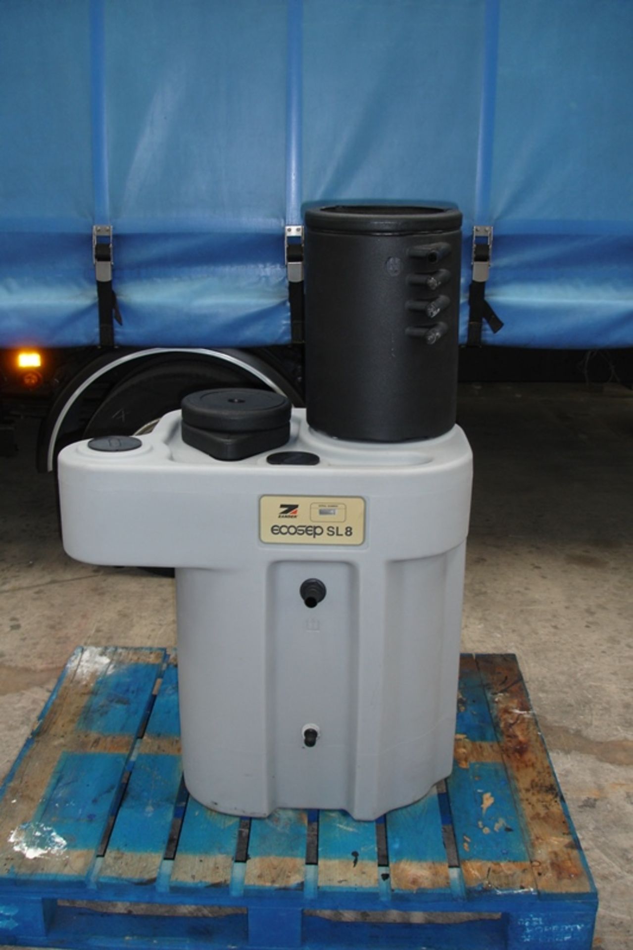 Oil/Water Separator for compressor