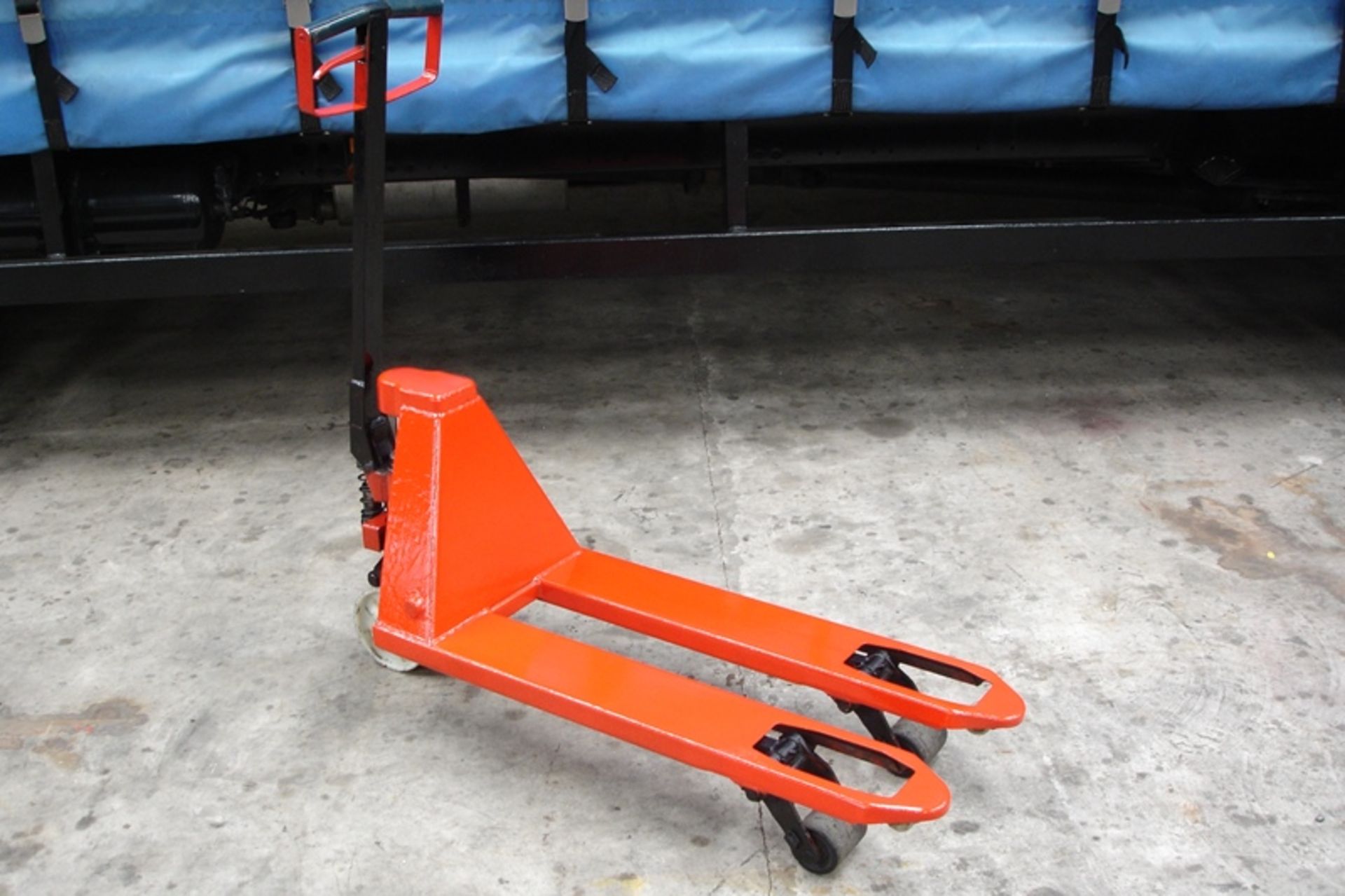 Pallet mover