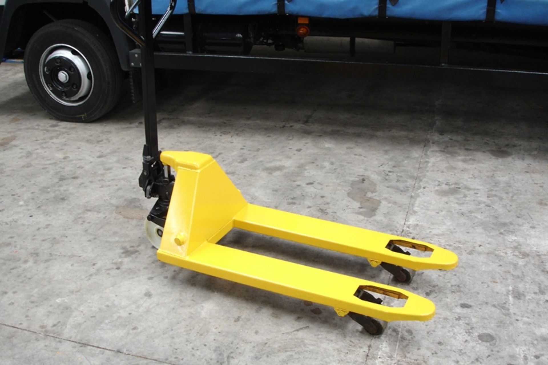 Pallet mover