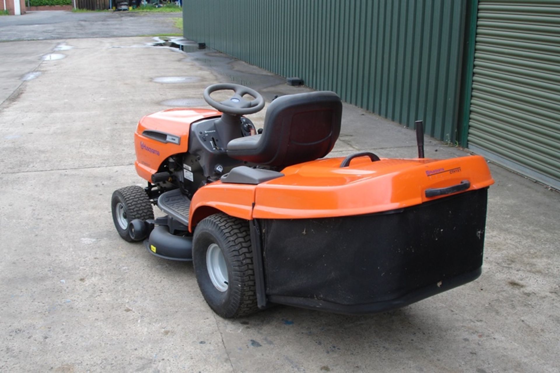 Husqvarna Ride on Mower - Image 2 of 5