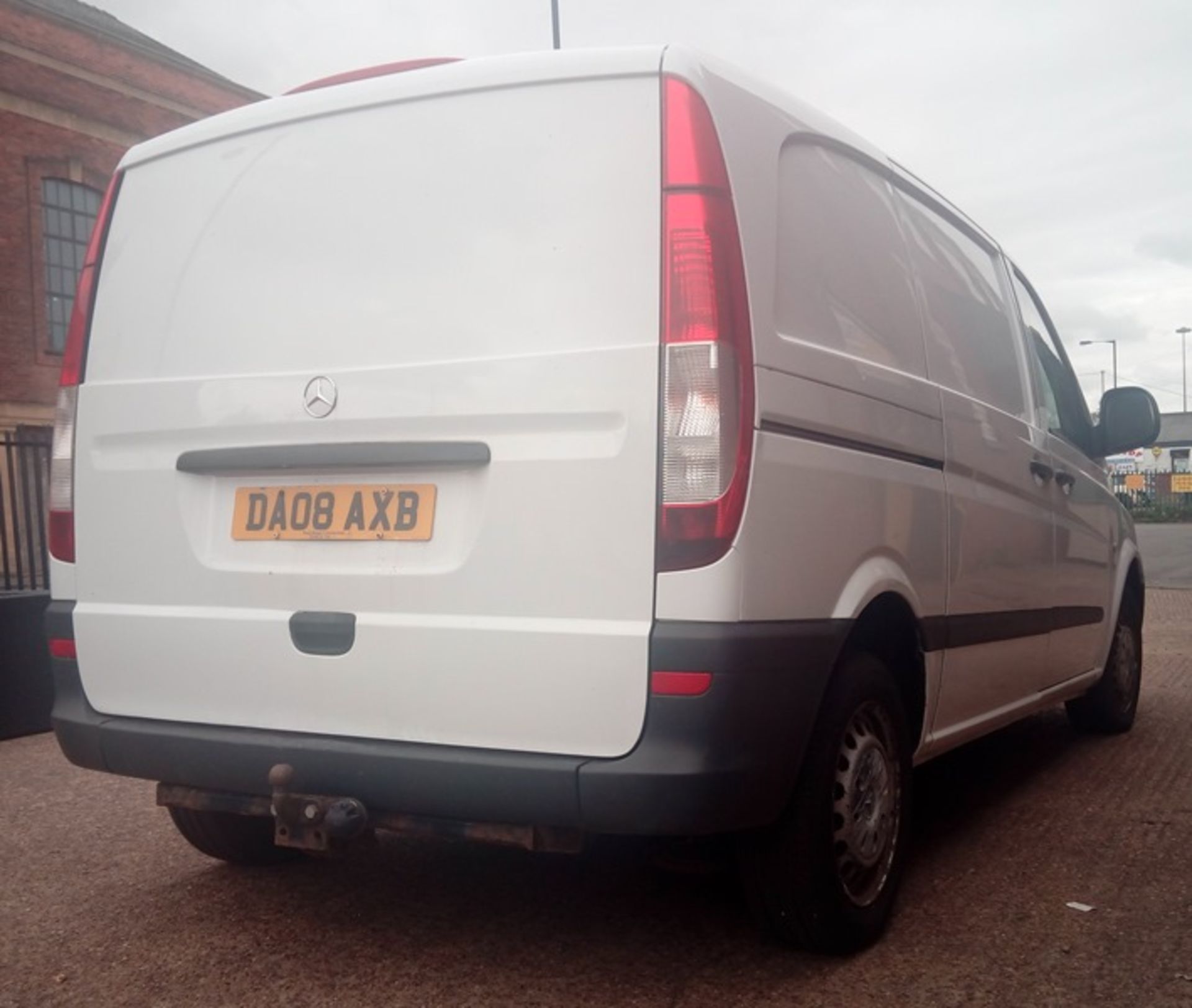 Mercedes Vito 109 CDI Compact Van - Image 3 of 4