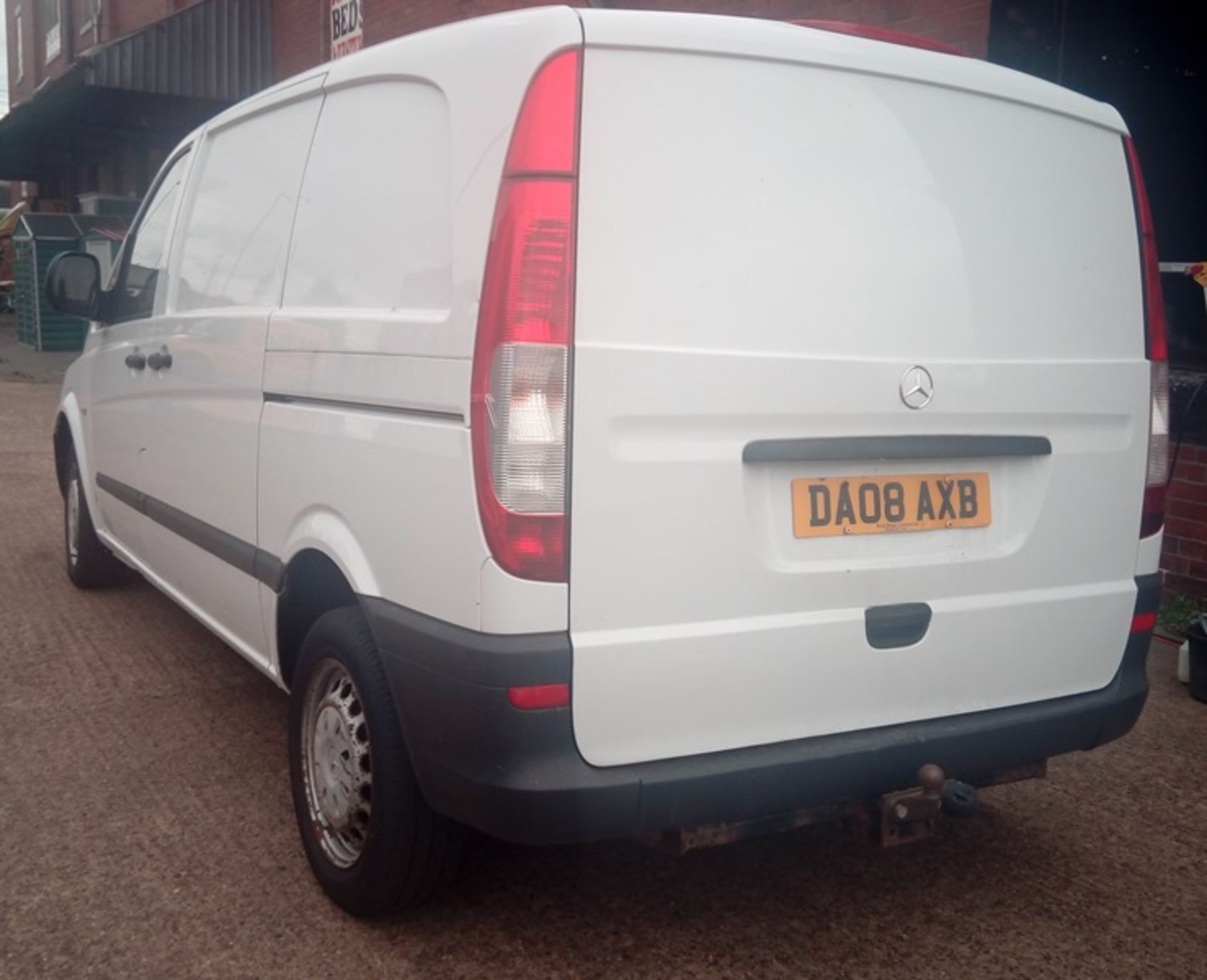 Mercedes Vito 109 CDI Compact Van - Image 4 of 4