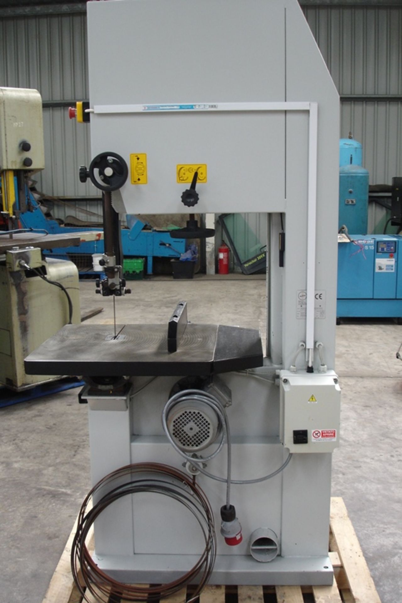 Meber 600 Vertical Bandsaw - Image 4 of 5