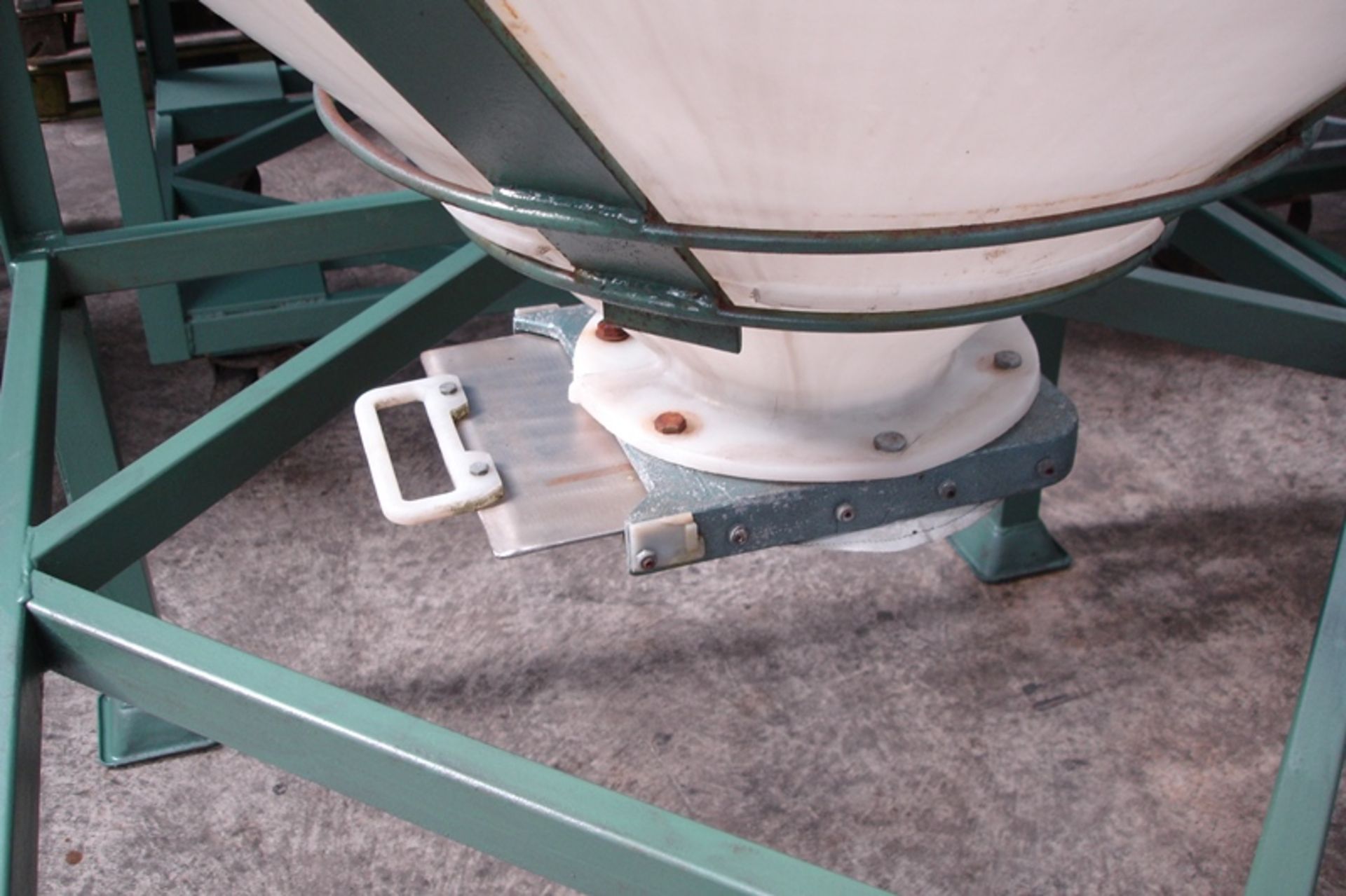 Storage Hopper with Slide Valve on bottom - Image 2 of 2