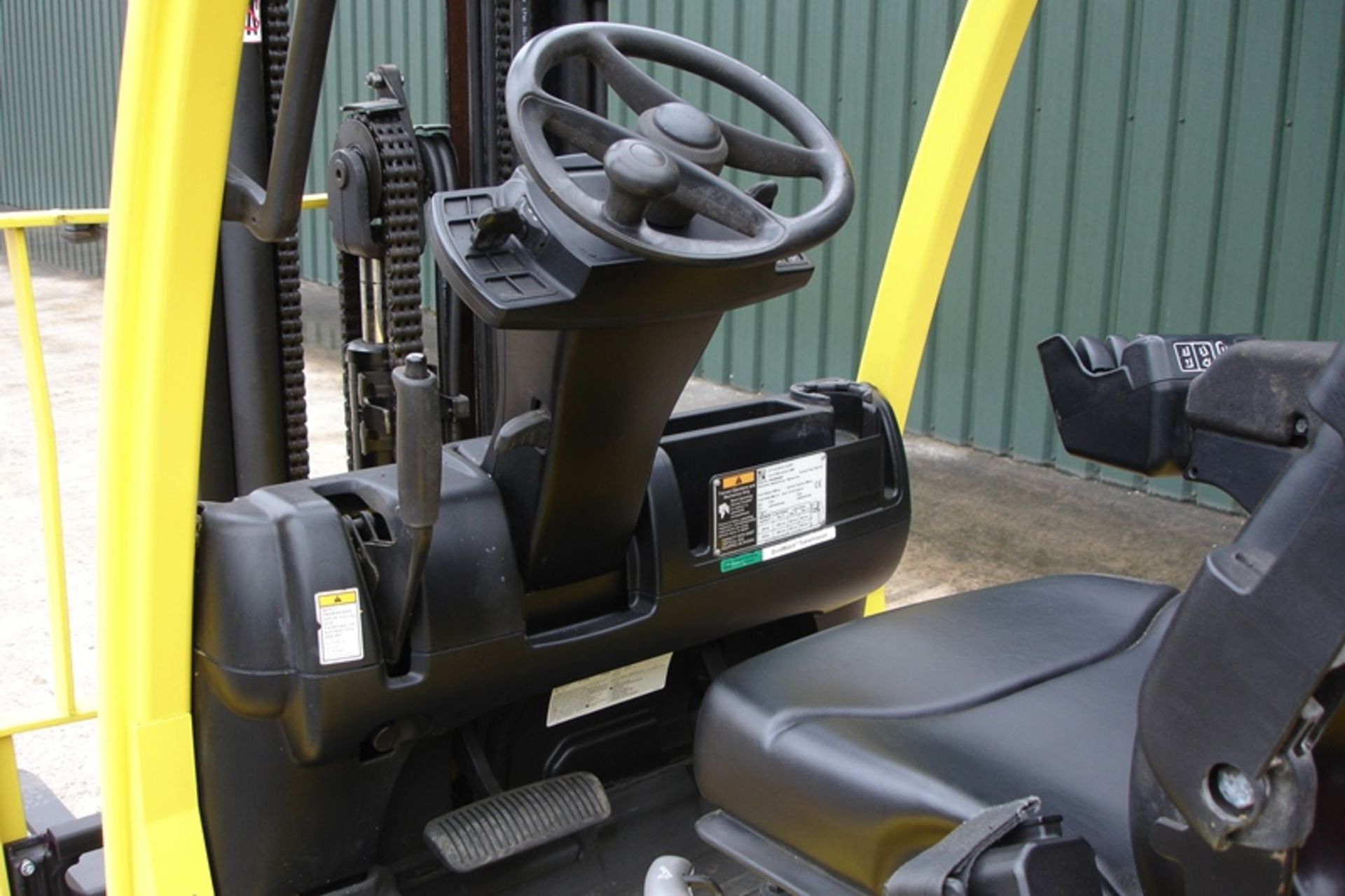 Hyster H1.6FT Forklift (2008) - Image 5 of 6