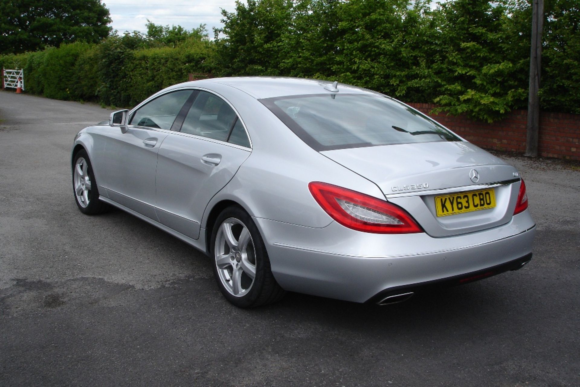 Mercedes CLS 350 CDI Blue Efficiency ( 63 Reg ) Auto - Image 4 of 10