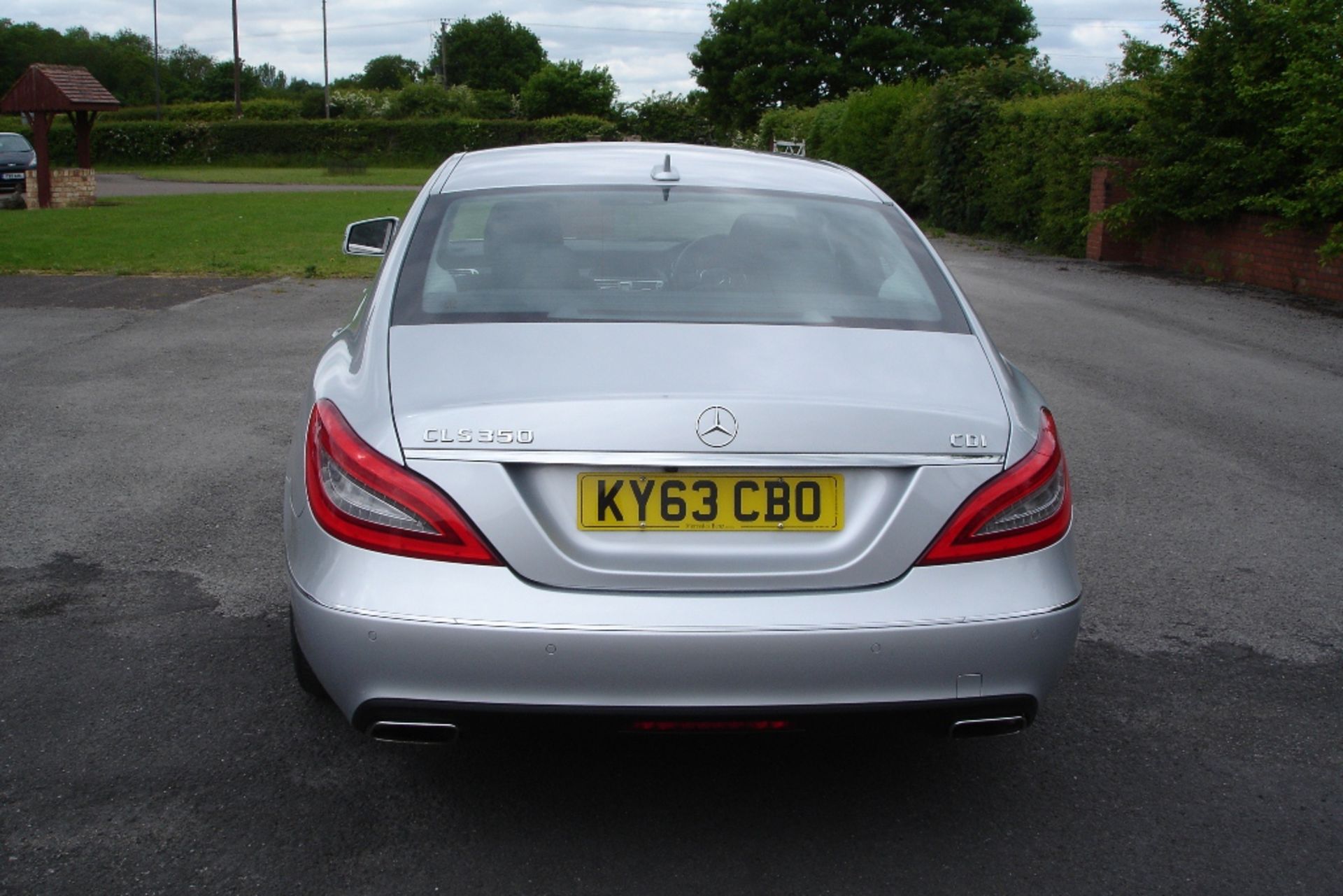 Mercedes CLS 350 CDI Blue Efficiency ( 63 Reg ) Auto - Image 5 of 10