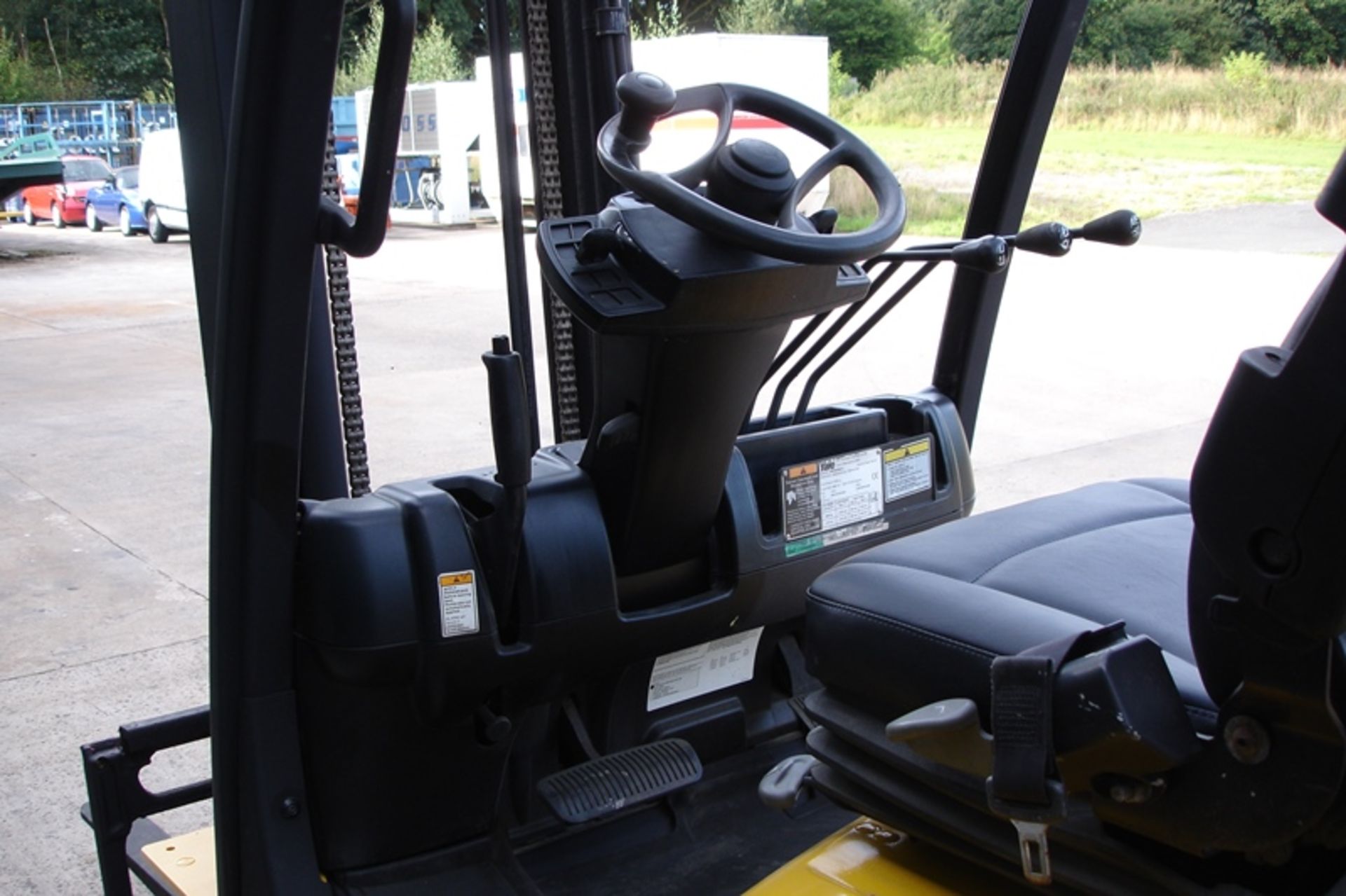 Yale GLP25VX Forklift (2010) - Image 5 of 7