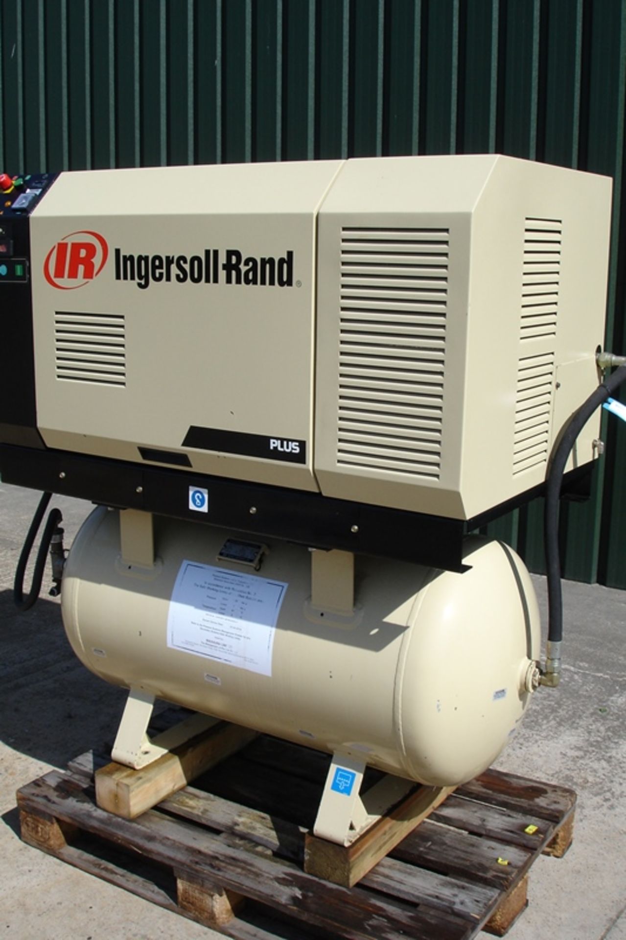 Ingersoll Rand Compressor/Dryer/Tank System - Image 3 of 5