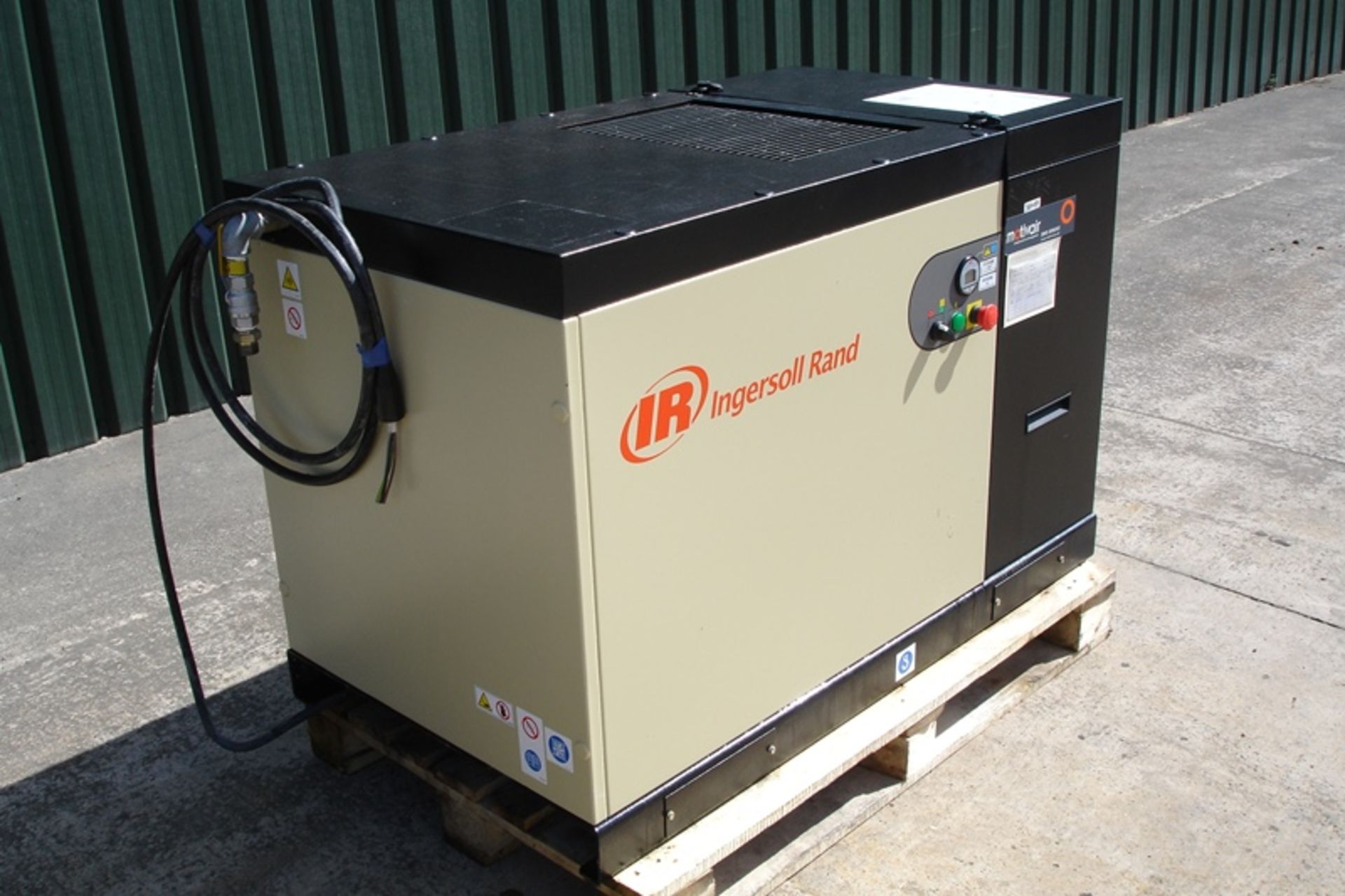 Ingersoll Rand Packaged Screw Compressor - Image 4 of 4