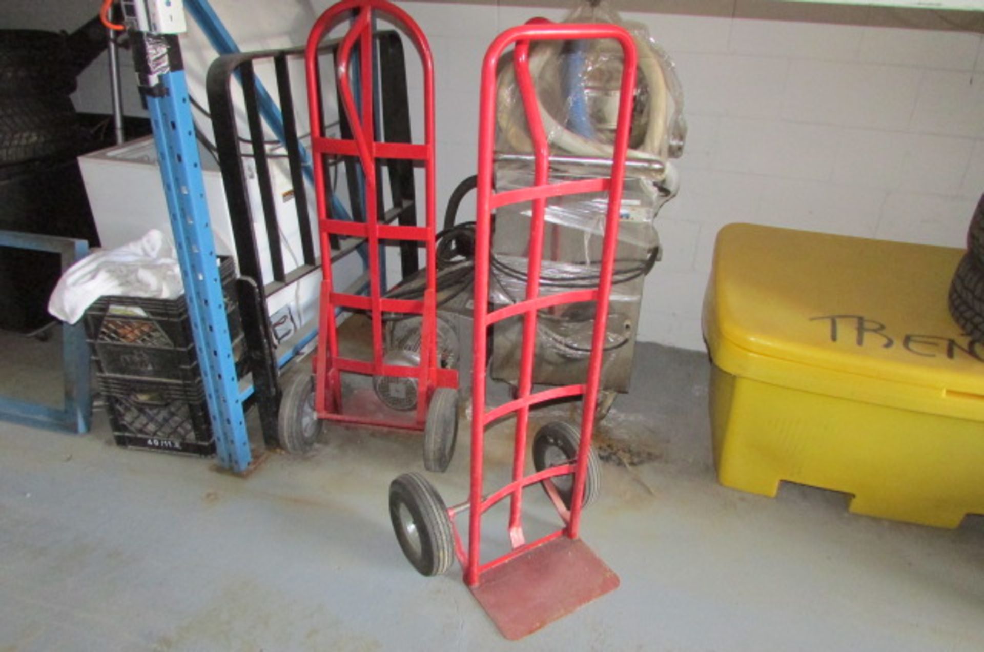 2-WHEEL HANDTRUCK - Image 2 of 2