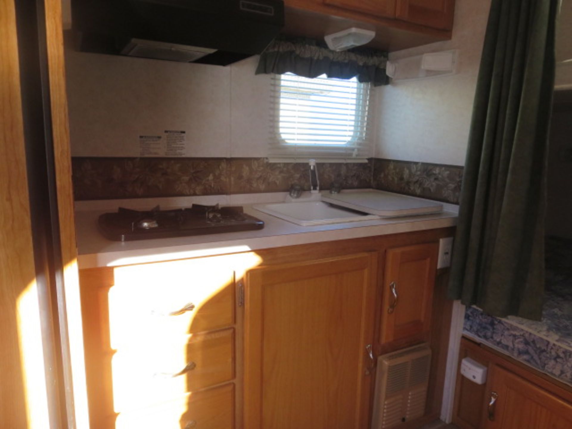 CLASSIC CRUISER RV, MOD: 18F-B, 2007 - Image 7 of 10