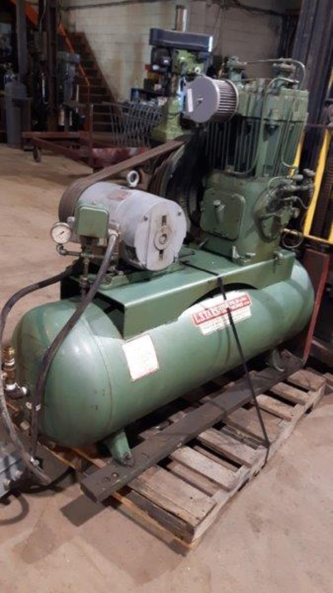 QUINCY COMPRESSOR, 10H.P. - 550 VOLT, (GOOD WORKING ORDER)