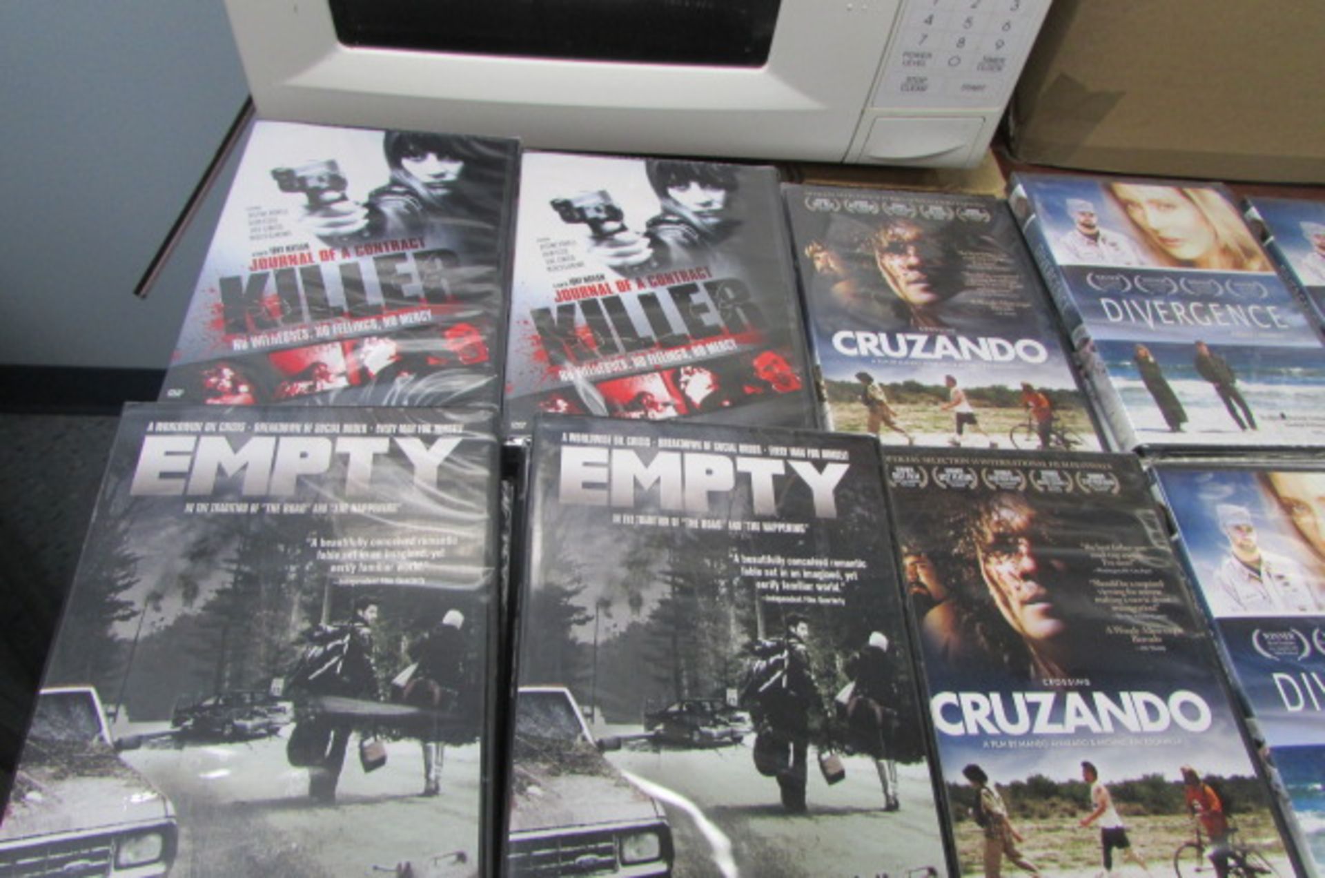 LOT:  DVD FILMS (individually wrapped) OVER 160 UNITS - Image 3 of 5