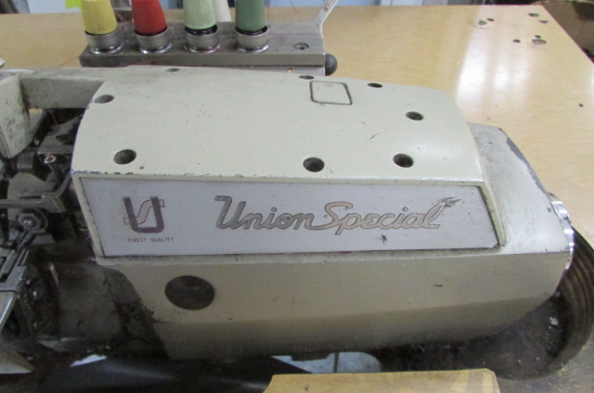 "UNION SPECIAL SEWING MACHINE MODEL 39500GD - Image 3 of 3