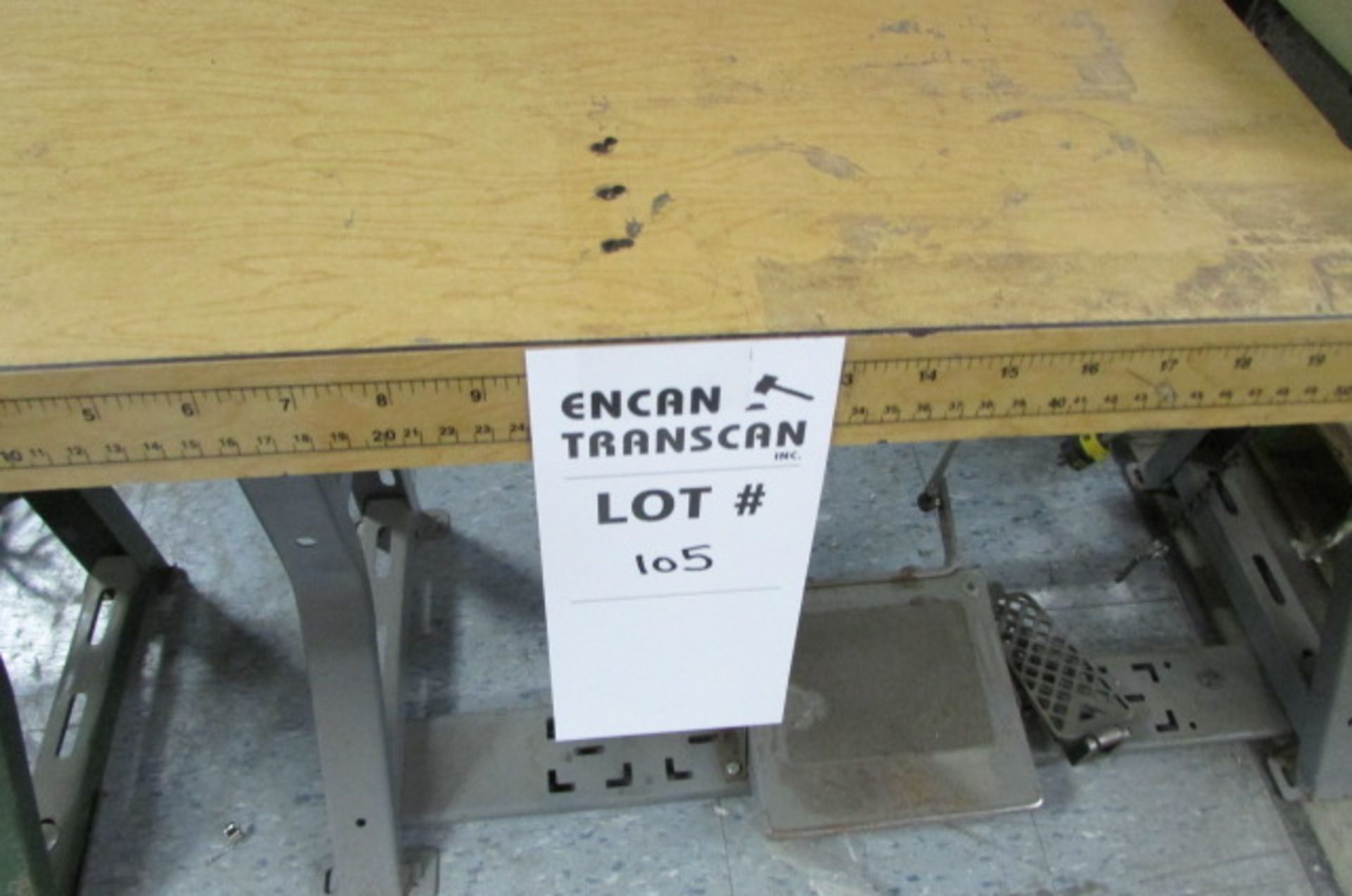 "UNION SPECIAL SEWING MACHINE MODEL 39500GD