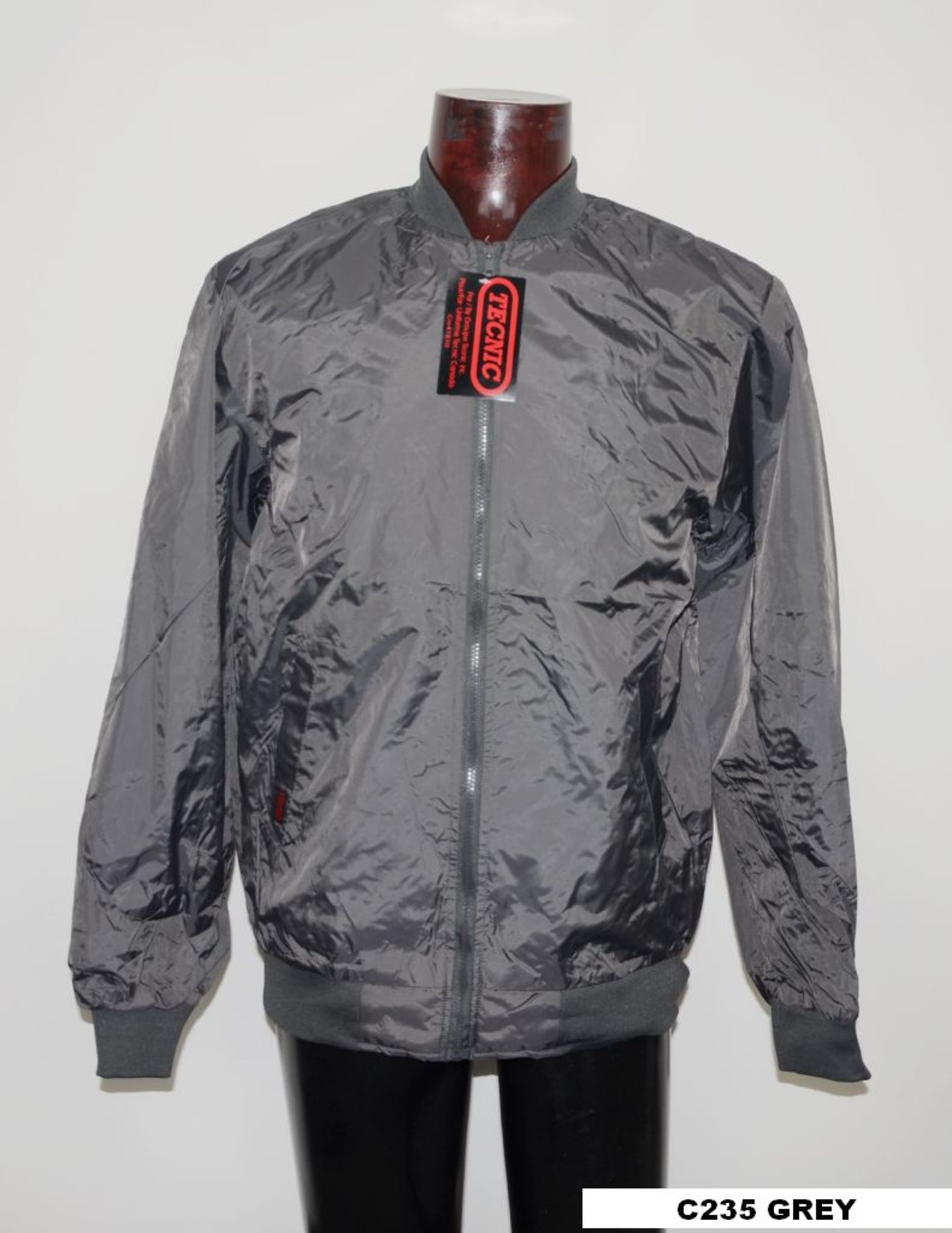 87 x Wind Breaker / Assorted black, green and grey / C235 - Image 3 of 3