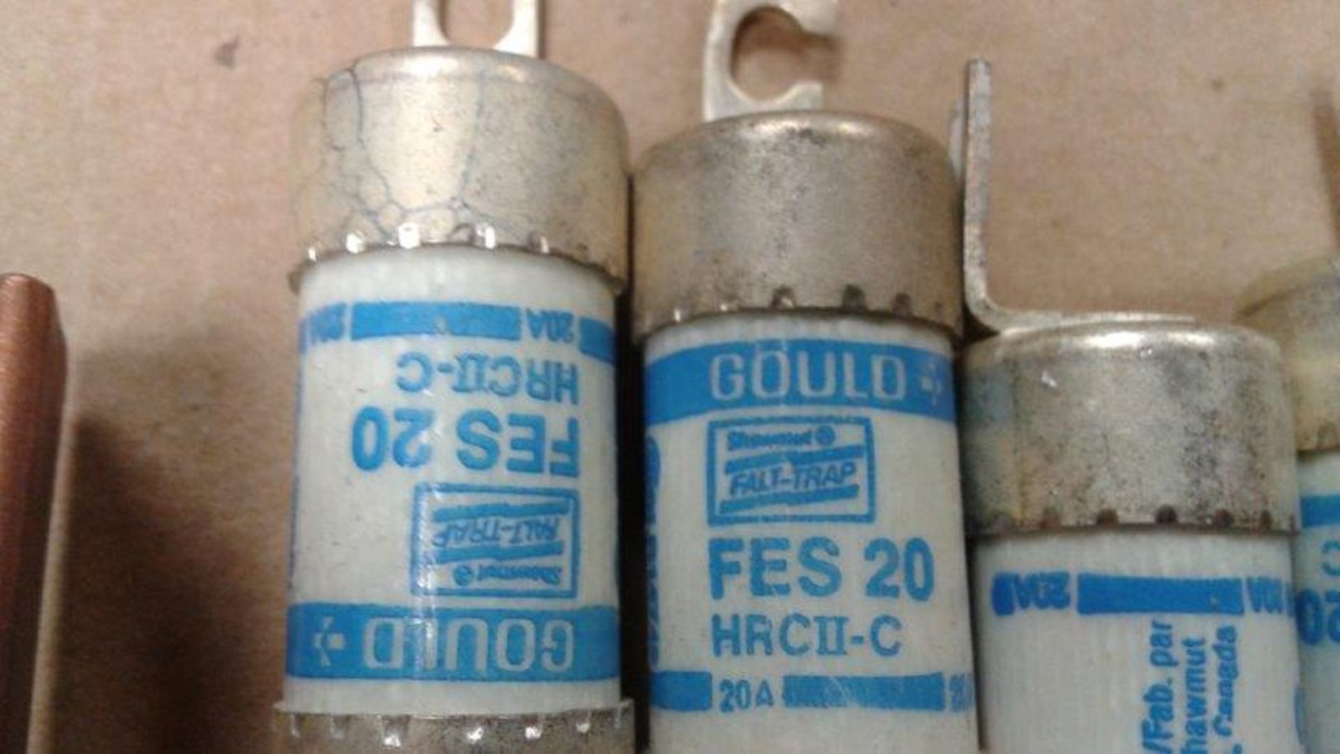 LOT: (approx.100) ASST. FUSES, (SEE PHOTOS FOR INDIVIDUAL DETAILS ( ALL TESTED & FUNCTIONAL) - Image 3 of 7