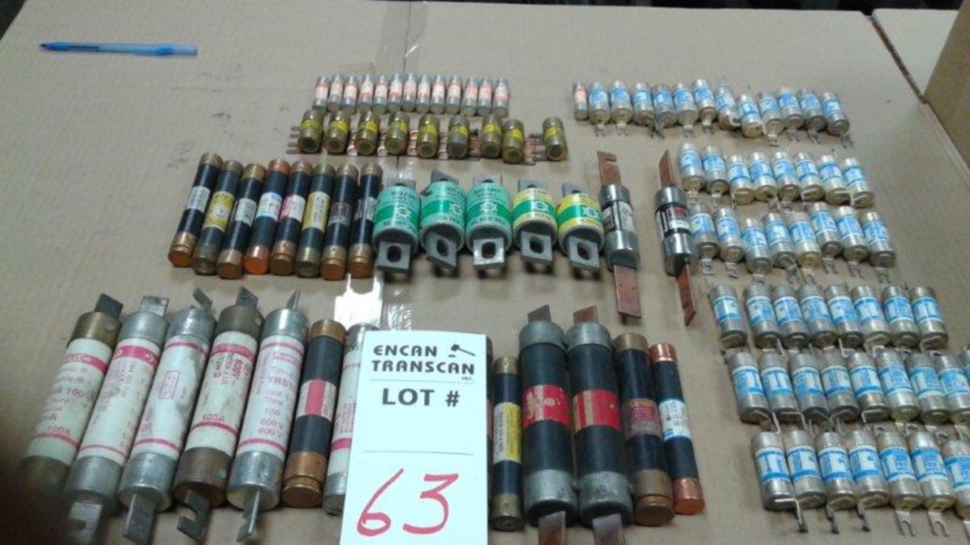 LOT: (approx.100) ASST. FUSES, (SEE PHOTOS FOR INDIVIDUAL DETAILS ( ALL TESTED & FUNCTIONAL)
