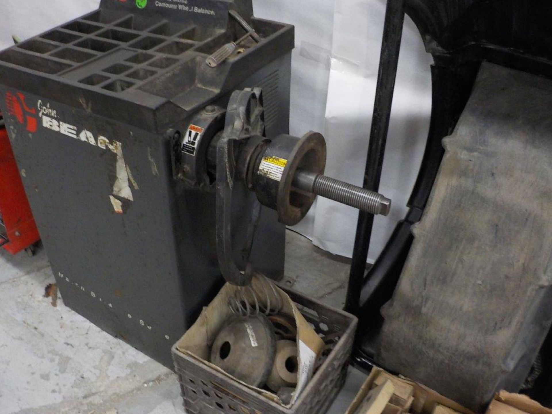 JBC self-calibrating computer wheel balance machine, c/w: weights& tire cover - Image 3 of 4