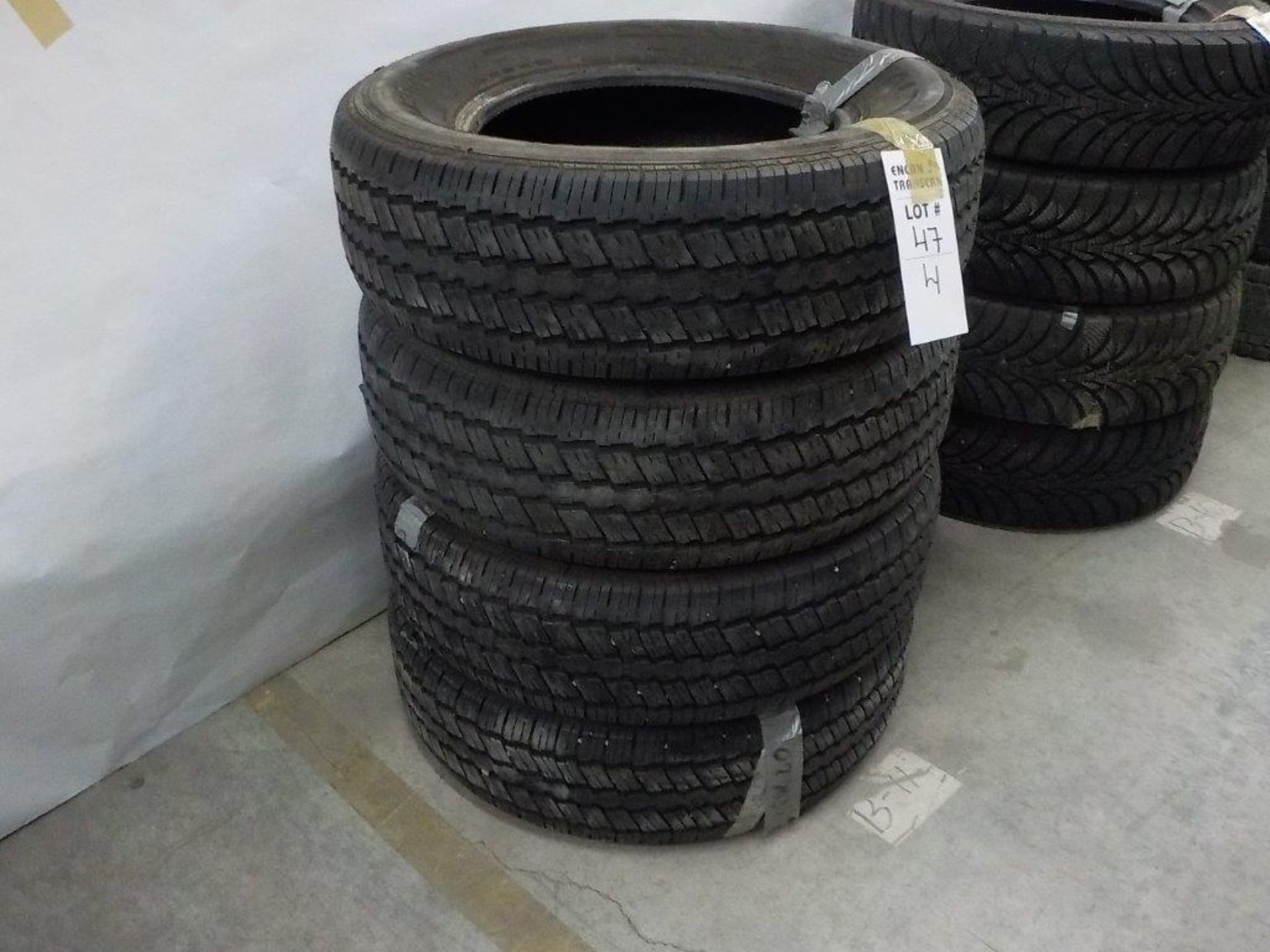 CONTINENTAL CONTITRAC M+S all-season tires P235/70R16 (used)