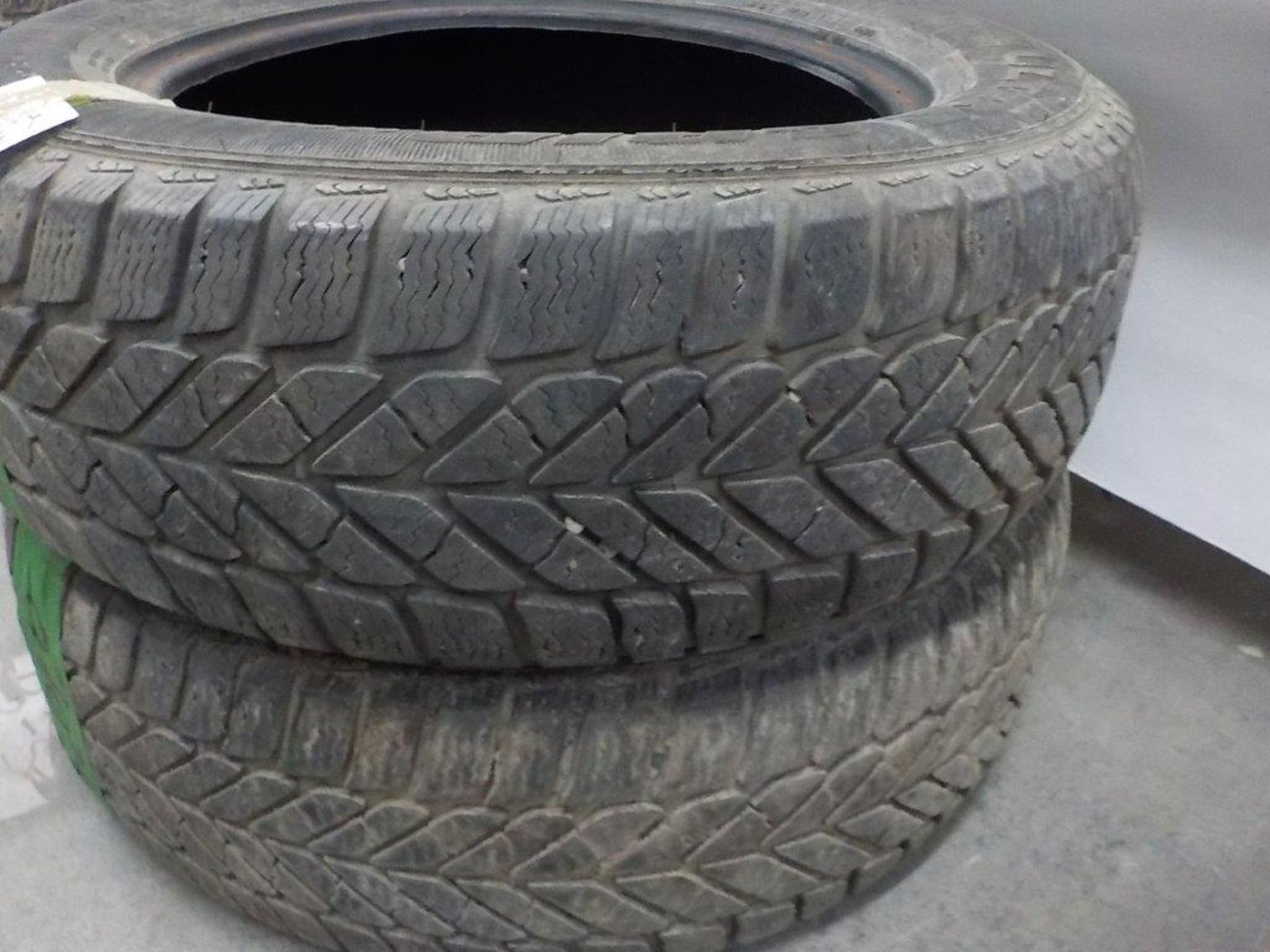 GOODYEAR ULTRAGRIP M+S all season tires 215/65R16 (used) - Image 2 of 2