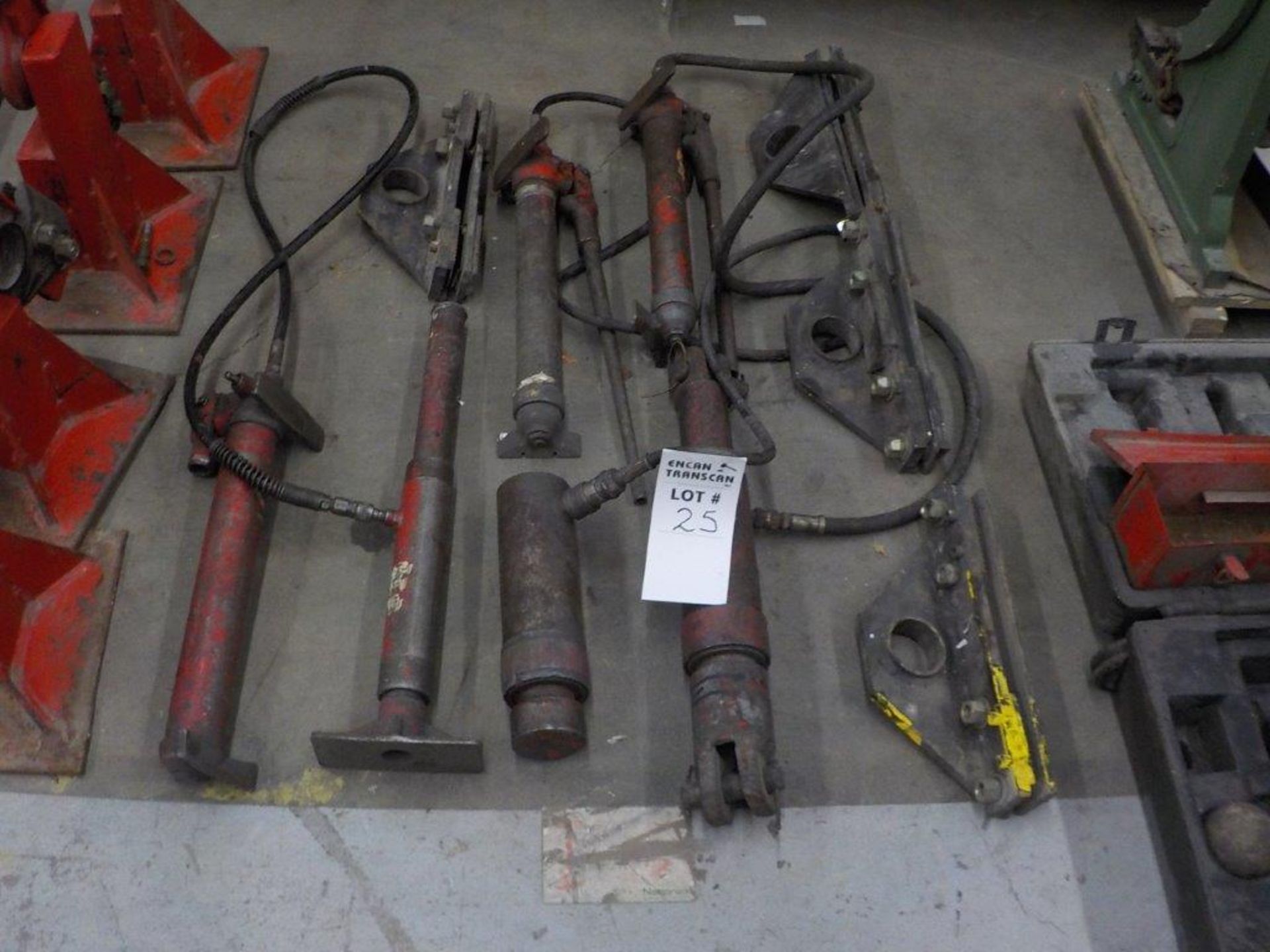 LOT: assorted hydraulic pumps,(body kit)