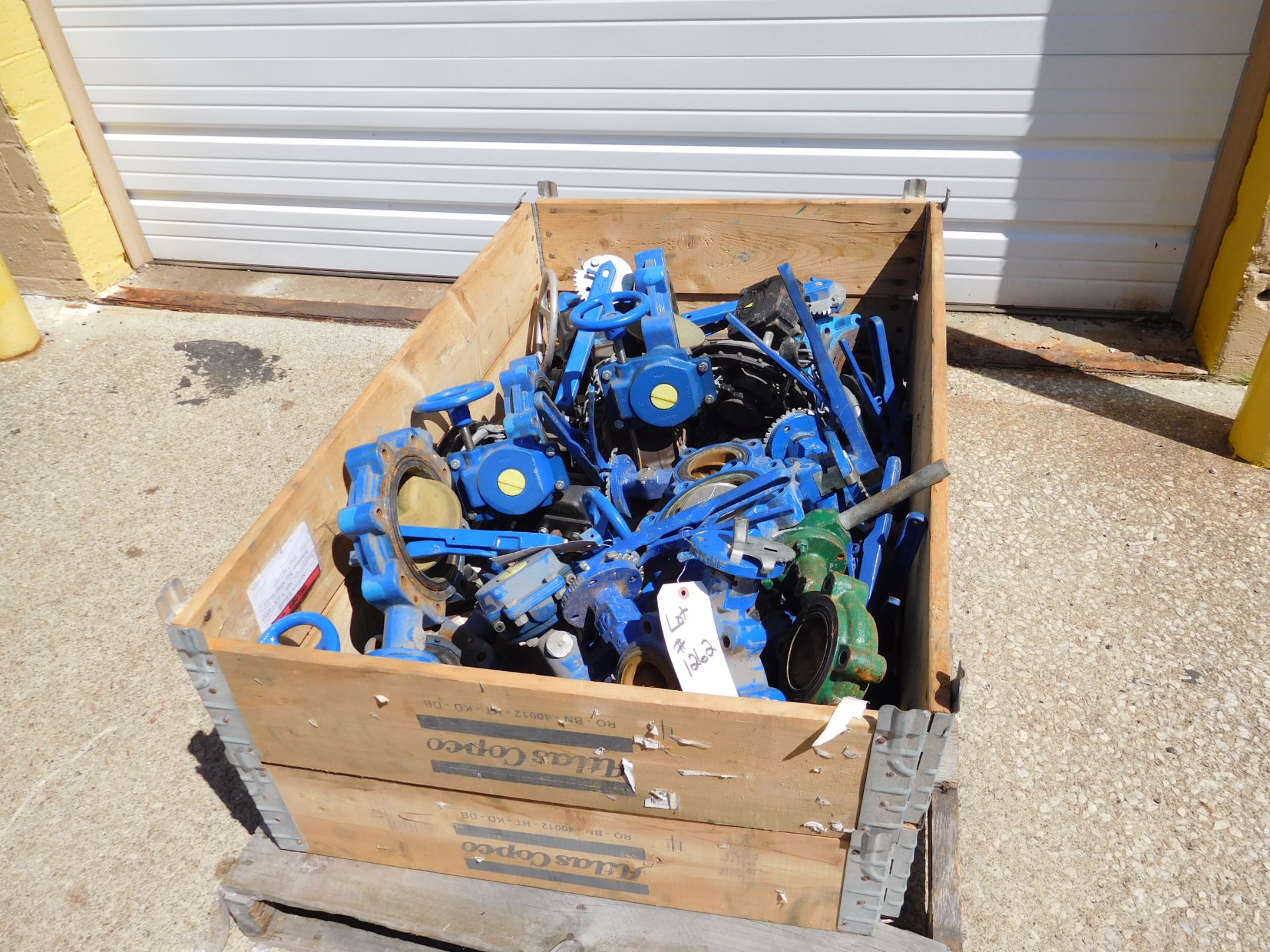 Bin of Gate Valves Sizes from 3"-8" (approx. 20 quantity)