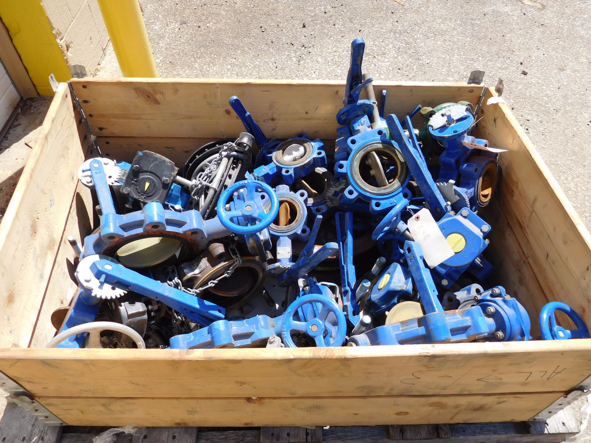Bin of Gate Valves Sizes from 3"-8" (approx. 20 quantity) - Image 3 of 3